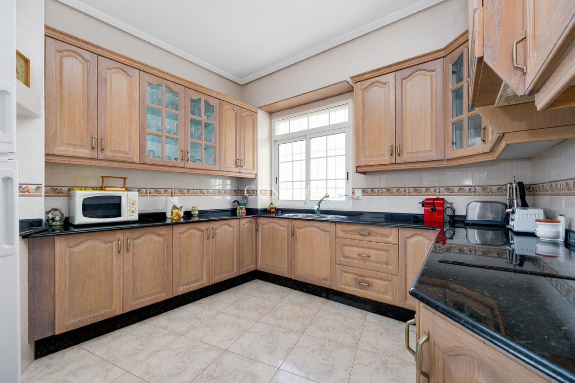 Odsprzedaż - Apartments -
Torrevieja - Torrevieja Centro