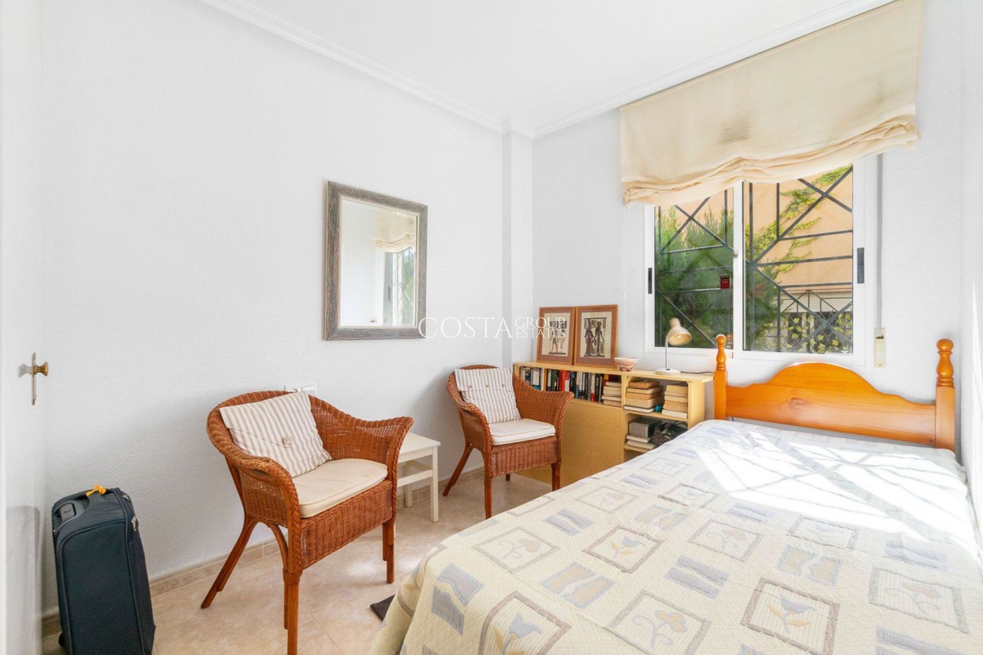 Odsprzedaż - Apartments -
Torrevieja - Torrevieja Centro