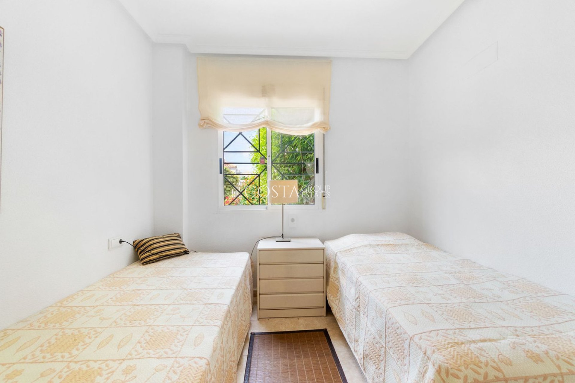 Odsprzedaż - Apartments -
Torrevieja - Torrevieja Centro