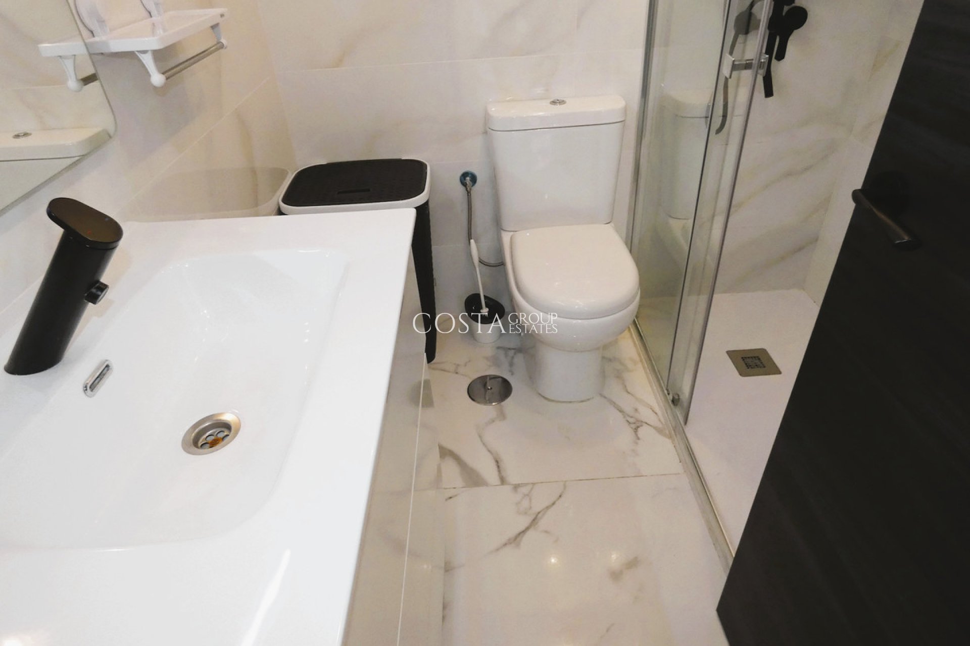 Odsprzedaż - Apartments -
Torrevieja - Torrevieja Centro