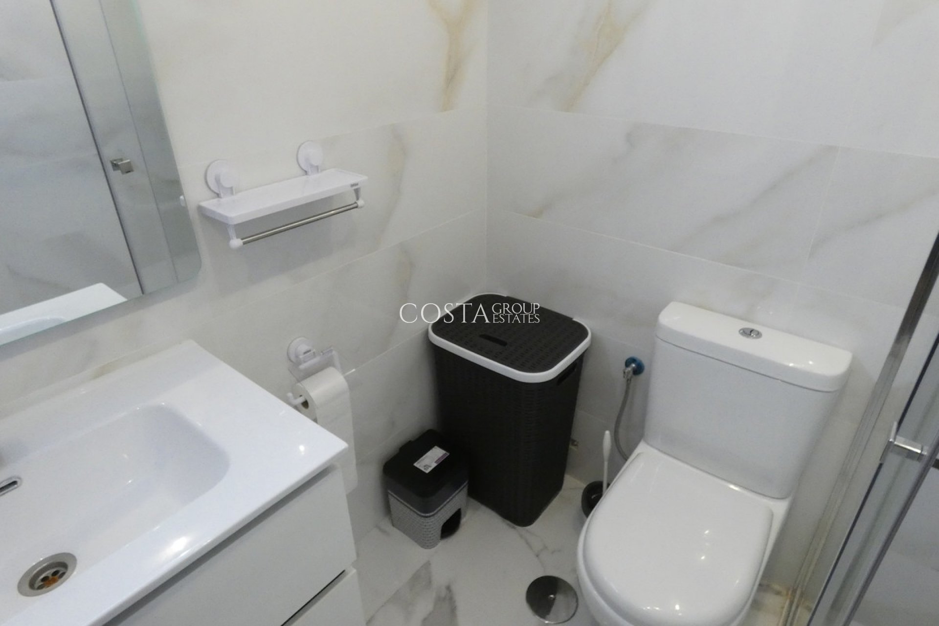 Odsprzedaż - Apartments -
Torrevieja - Torrevieja Centro