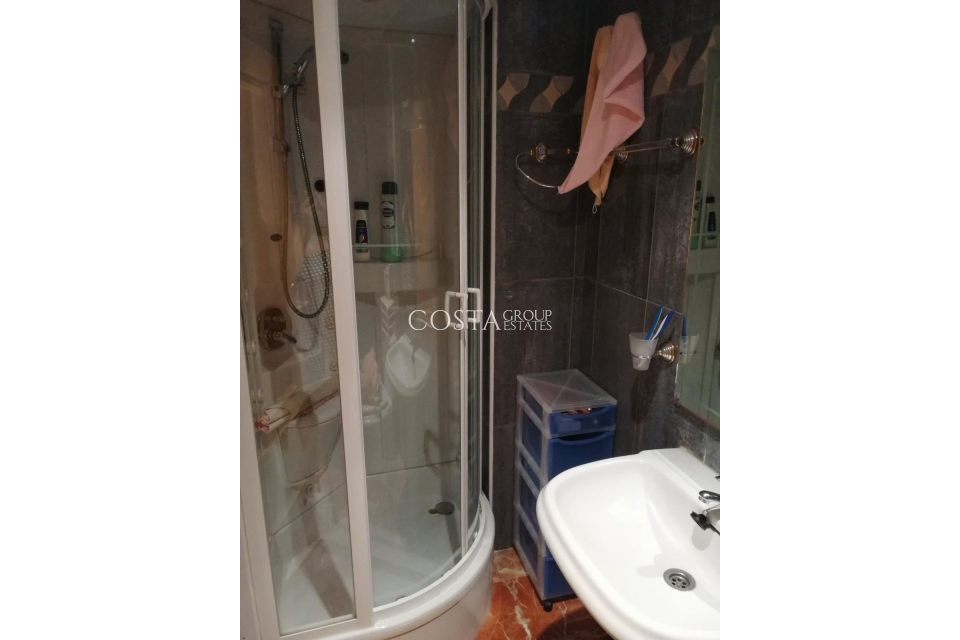 Odsprzedaż - Apartments -
Torrevieja - Torrevieja Centro