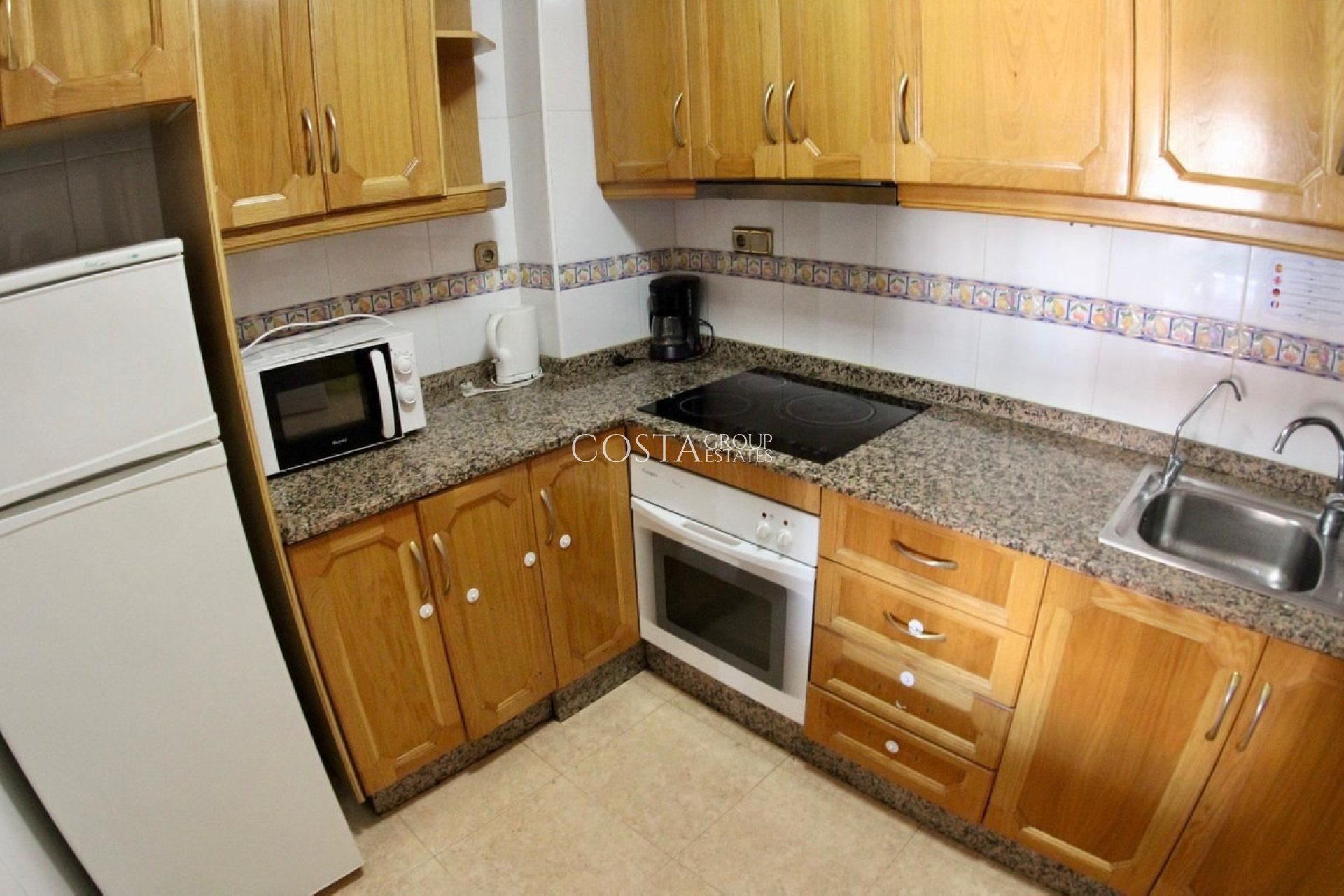 Odsprzedaż - Apartments -
Torrevieja - Torrevieja Centro