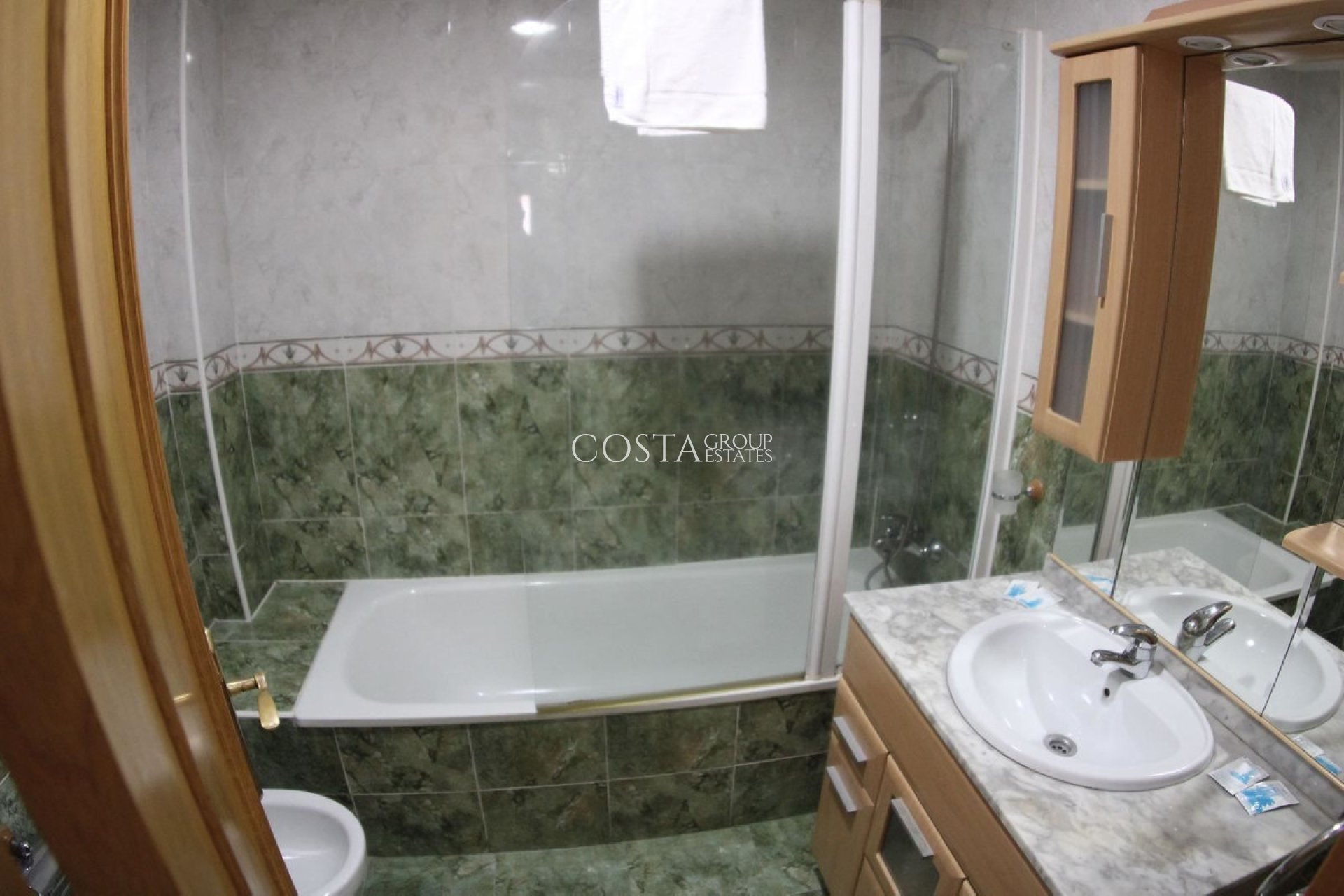 Odsprzedaż - Apartments -
Torrevieja - Torrevieja Centro