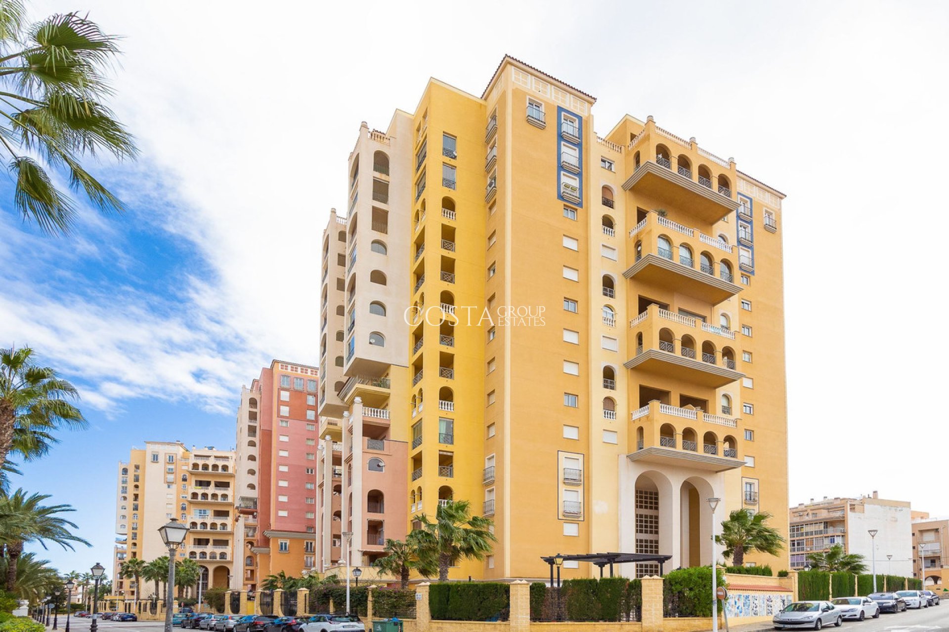 Odsprzedaż - Apartments -
Torrevieja - Torrevieja Centro