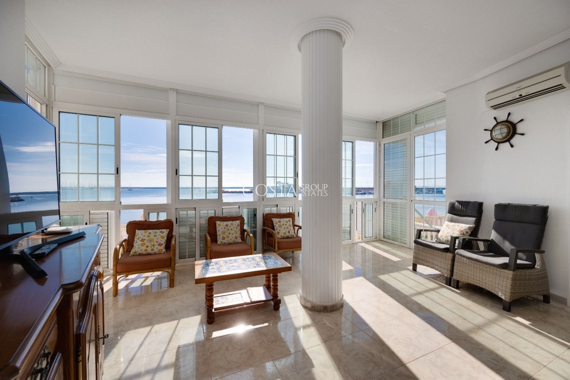 Odsprzedaż - Apartments -
Torrevieja - Torrevieja Centro