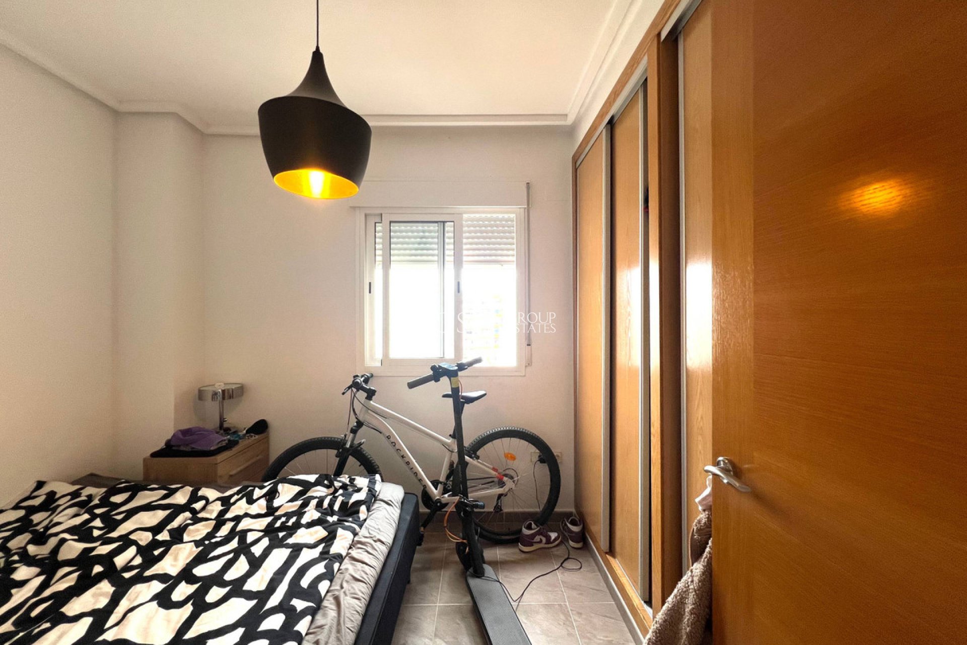 Odsprzedaż - Apartments -
Torrevieja - Torrevieja Centro