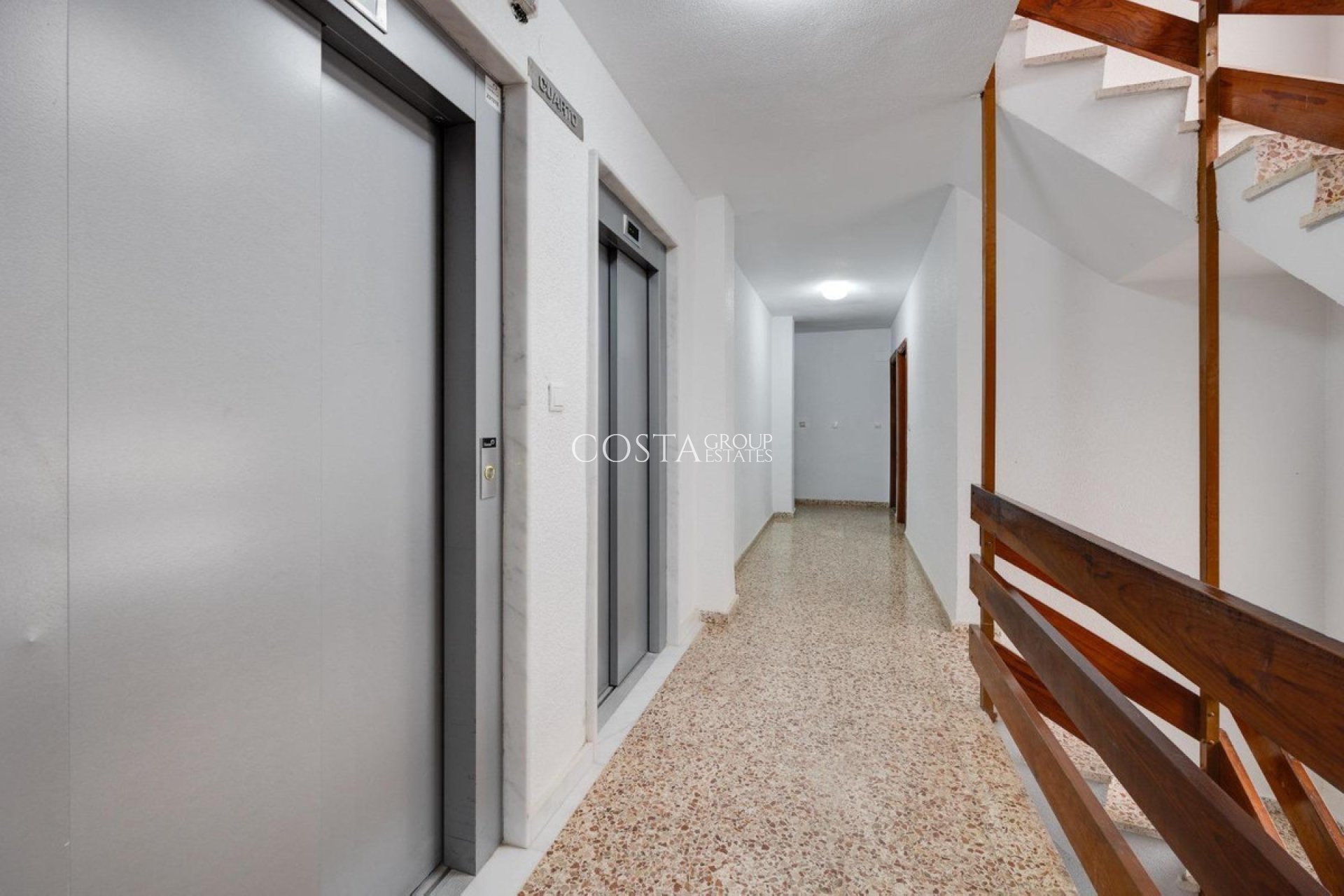 Odsprzedaż - Apartments -
Torrevieja - Torrevieja Centro
