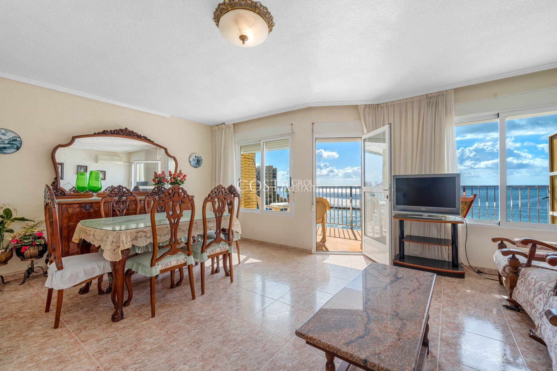 Odsprzedaż - Apartments -
Torrevieja - Torrevieja Centro