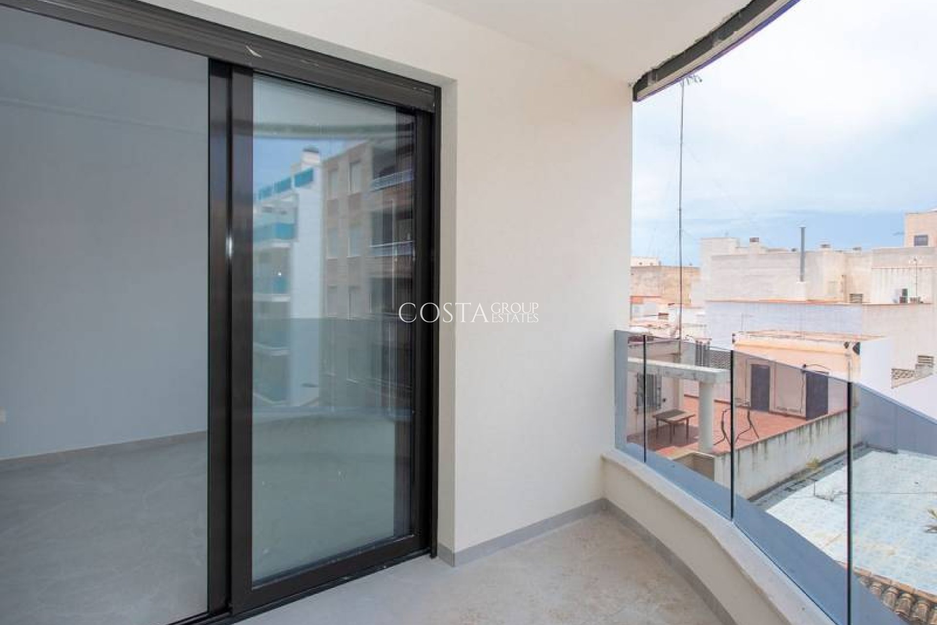 Odsprzedaż - Apartments -
Torrevieja