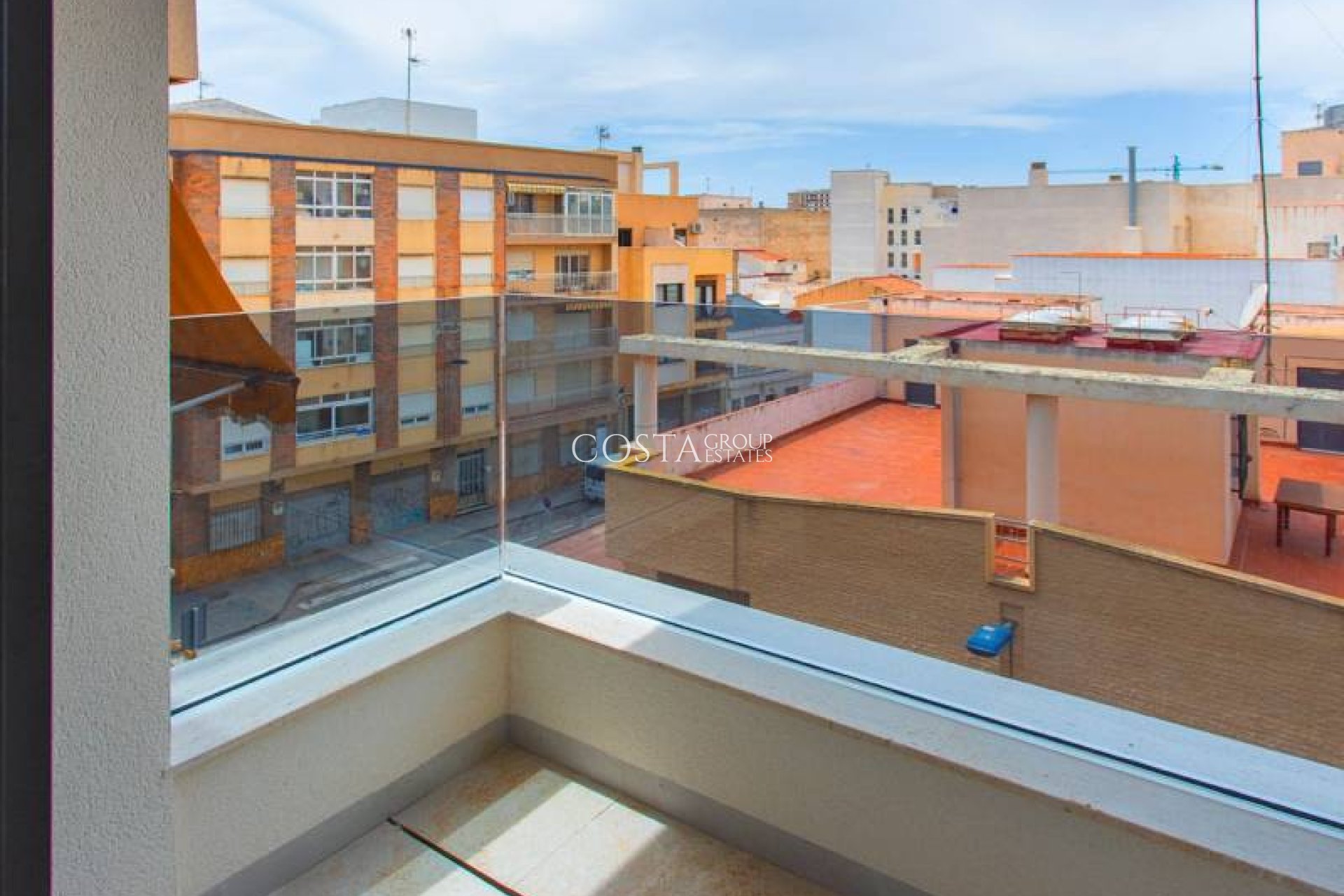 Odsprzedaż - Apartments -
Torrevieja