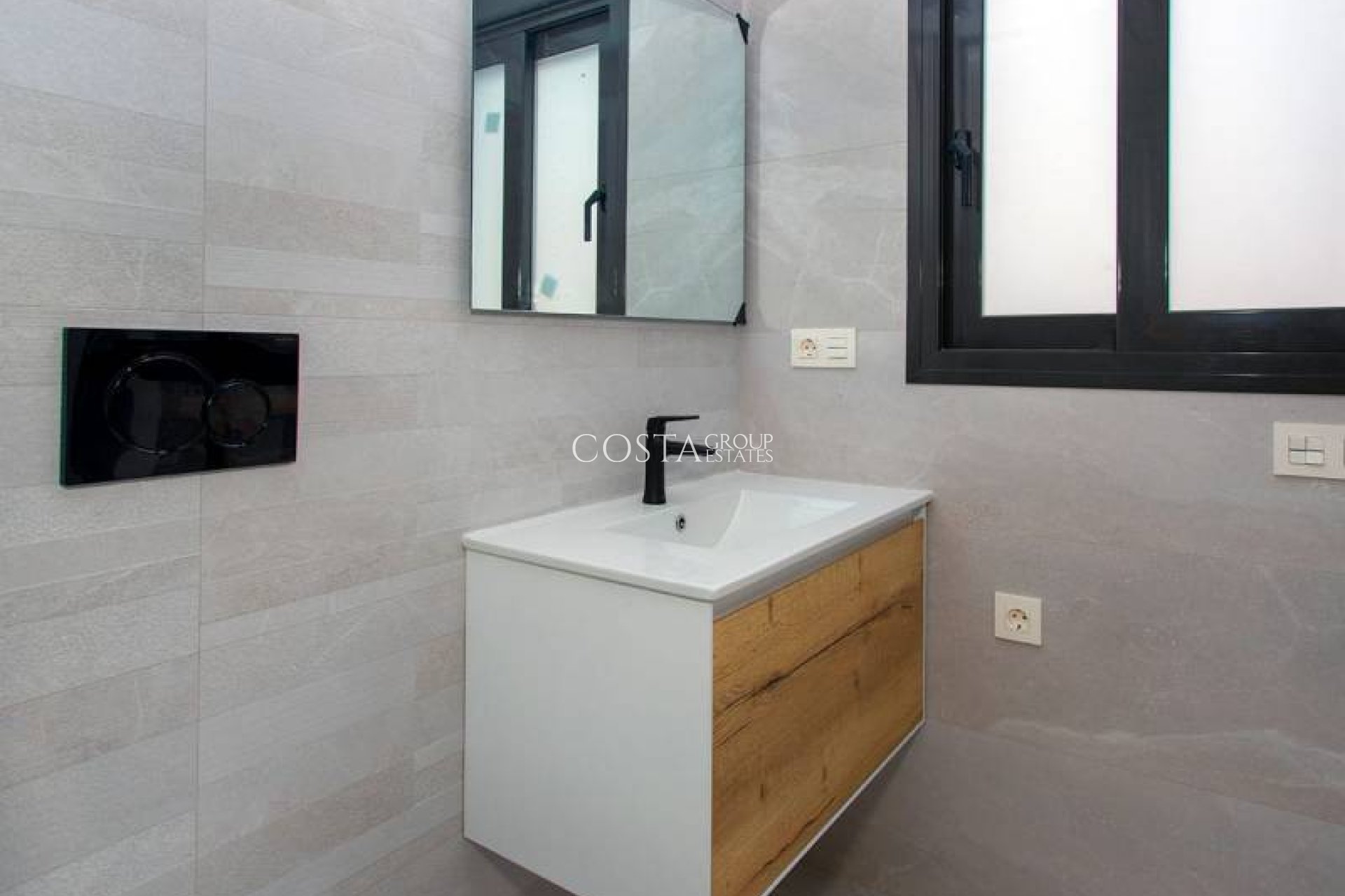 Odsprzedaż - Apartments -
Torrevieja