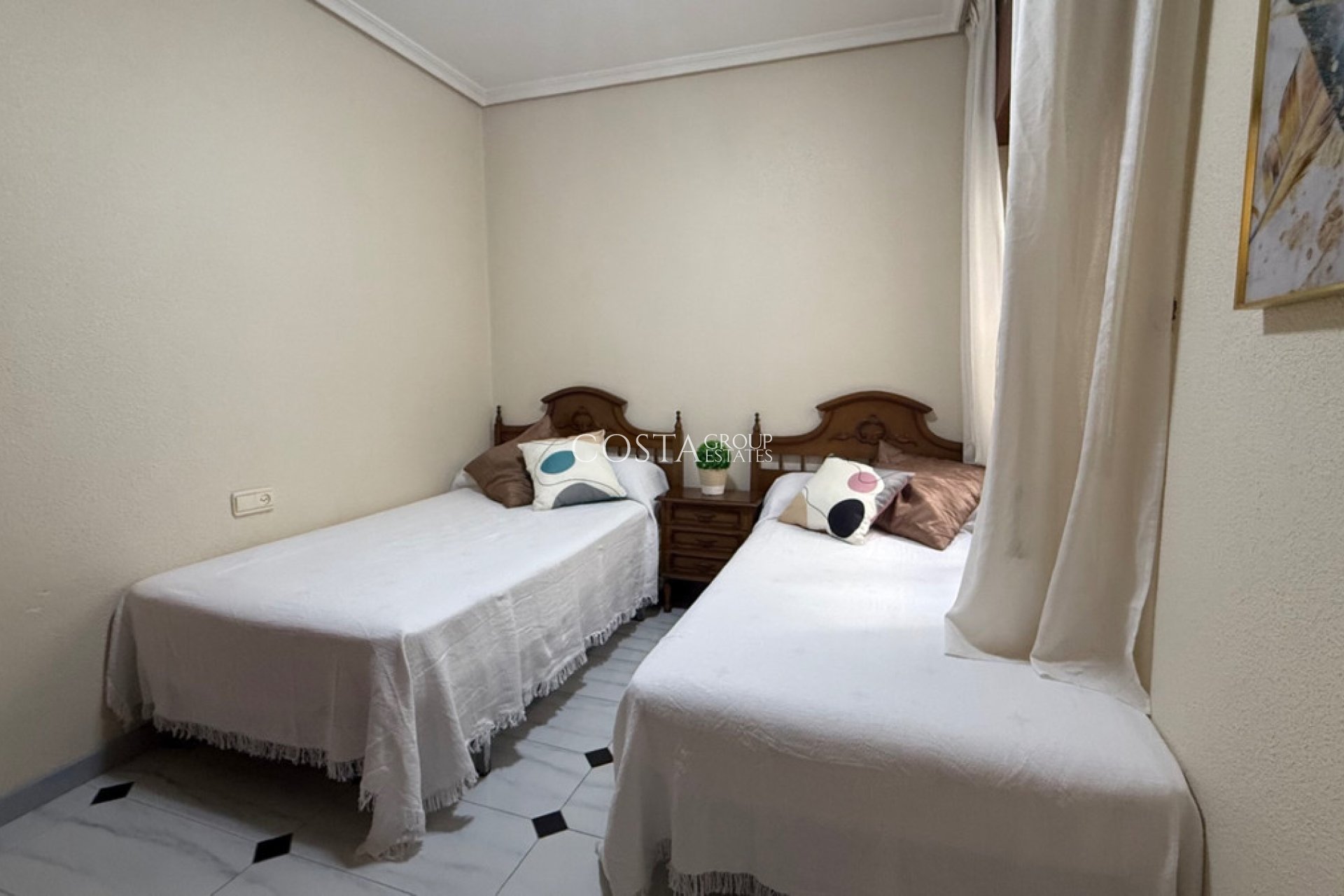 Odsprzedaż - Apartments -
Torrevieja