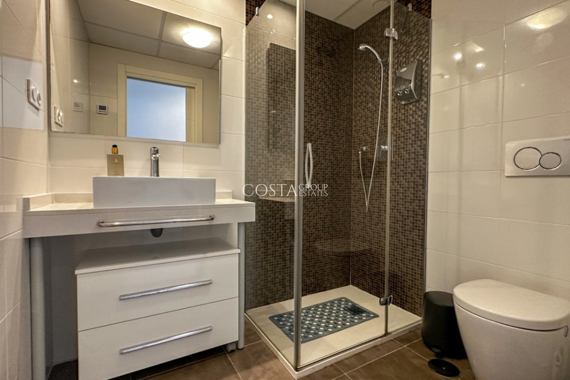 Odsprzedaż - Apartments -
Torrevieja