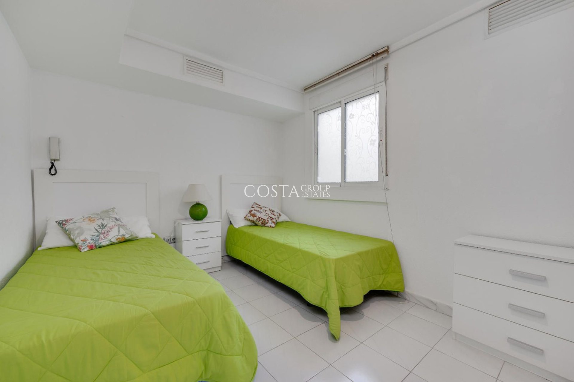 Odsprzedaż - Apartments -
Torrevieja