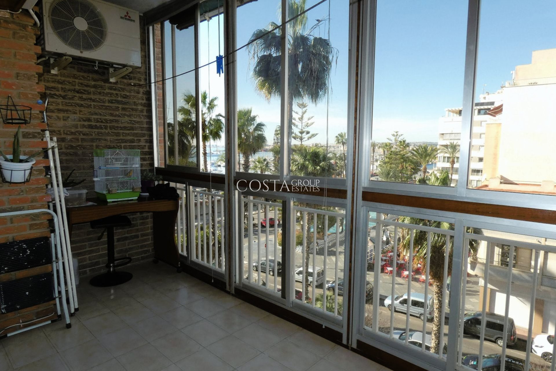 Odsprzedaż - Apartments -
Torrevieja