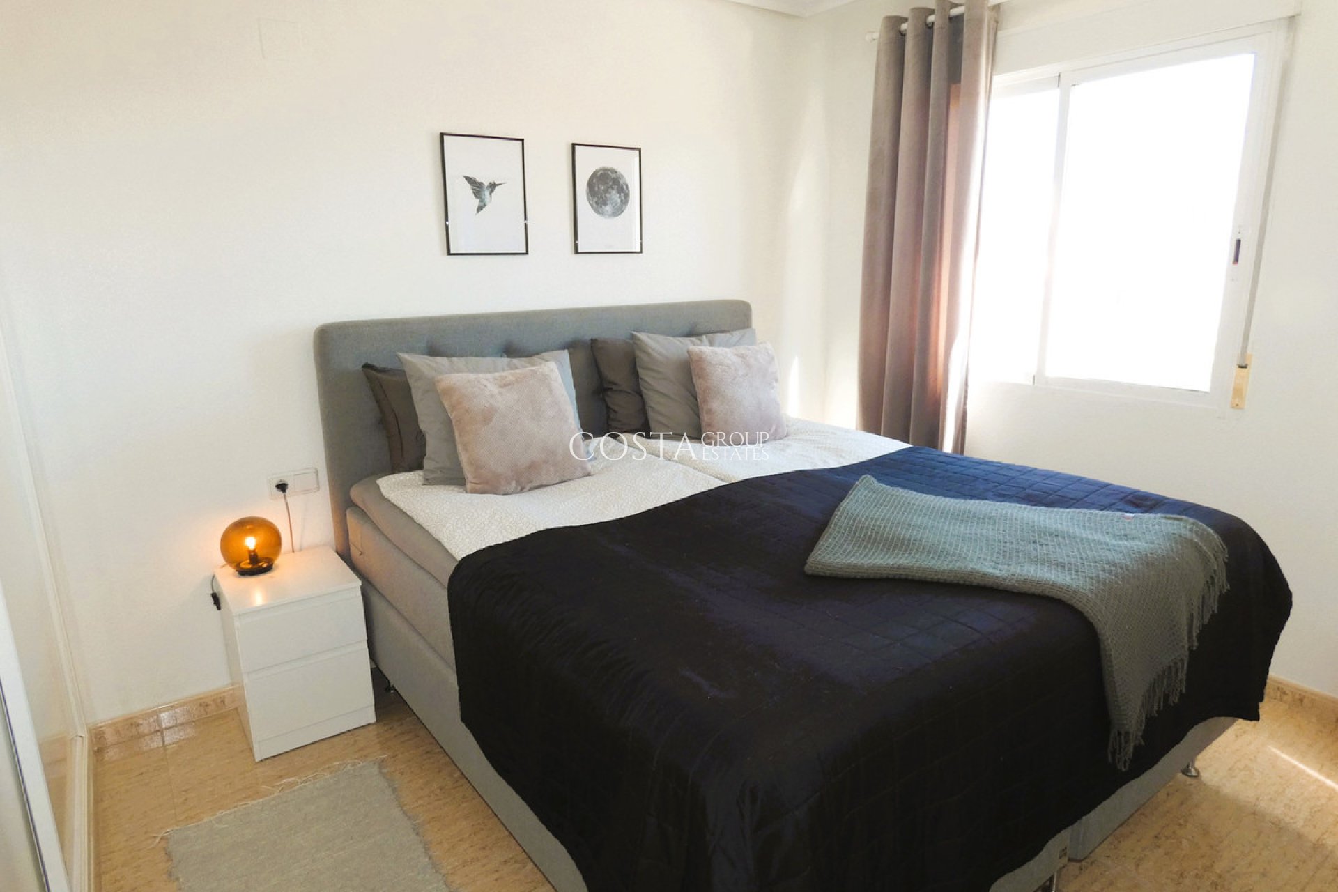 Odsprzedaż - Apartments -
Torrevieja