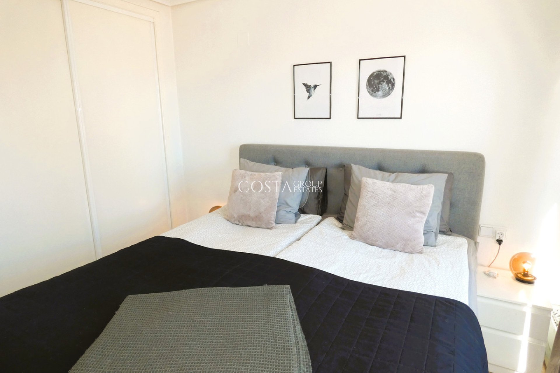 Odsprzedaż - Apartments -
Torrevieja