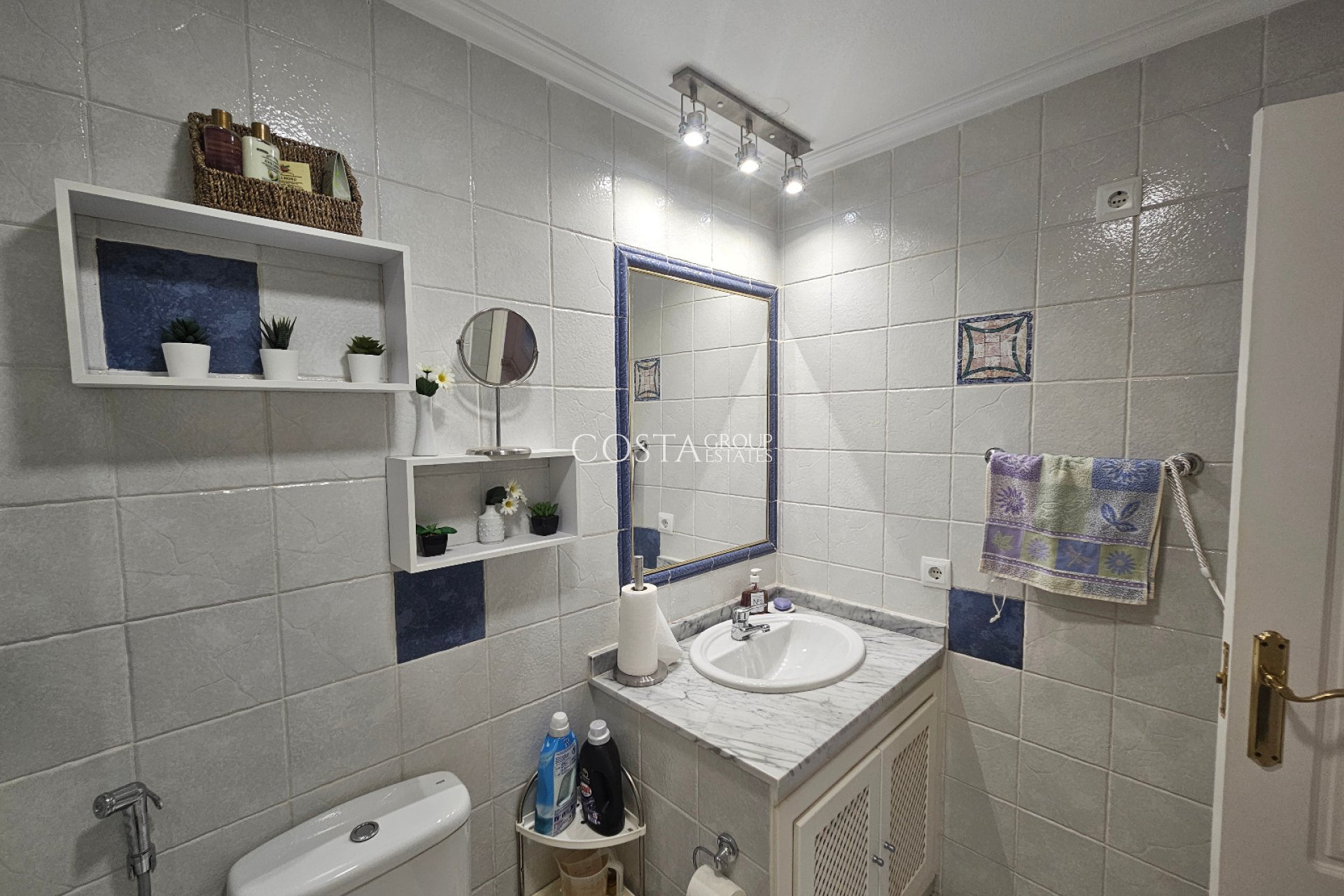 Odsprzedaż - Apartments -
Villamartín - PAU 8