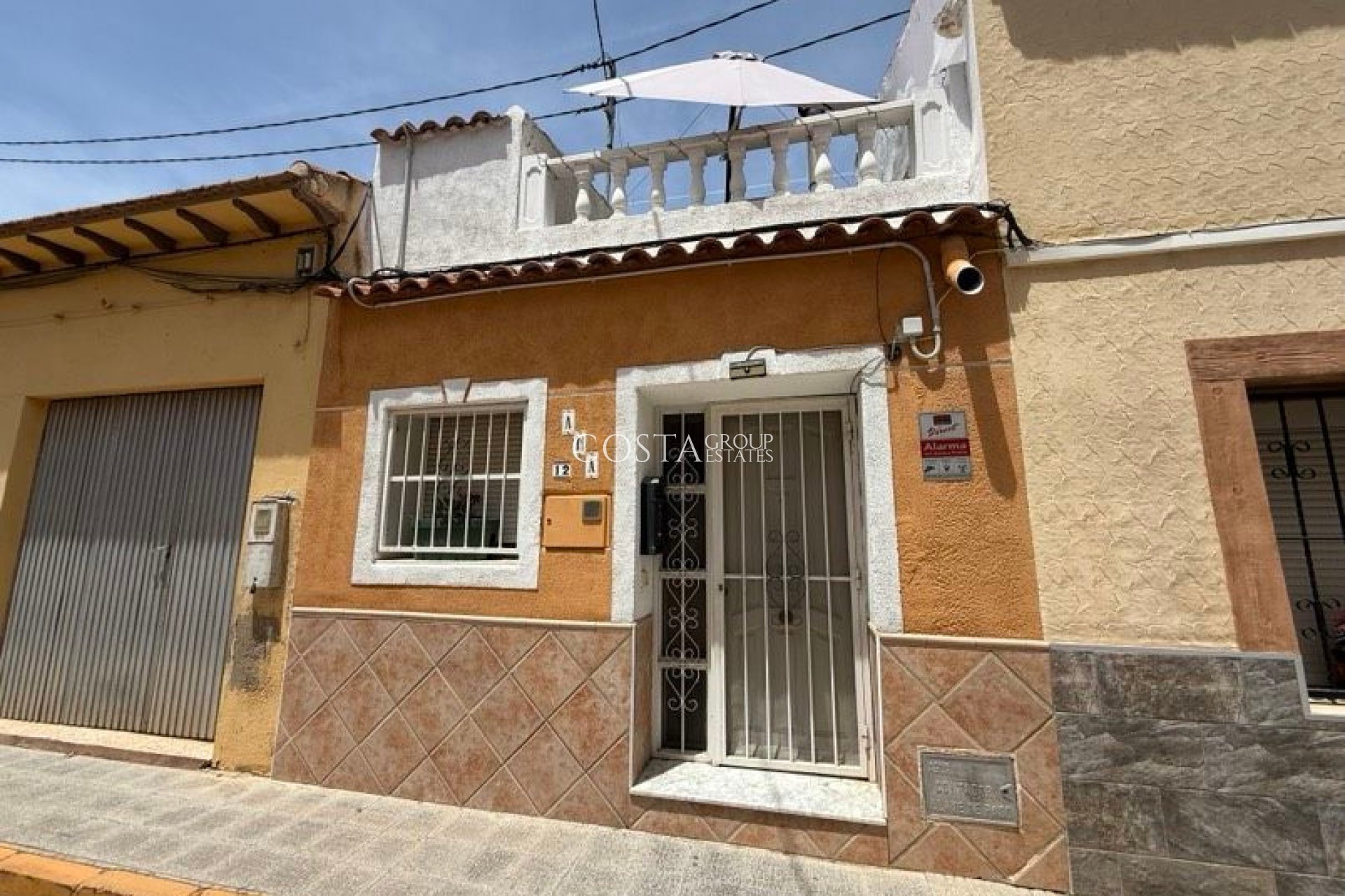 Odsprzedaż - Dom -
Benijofar