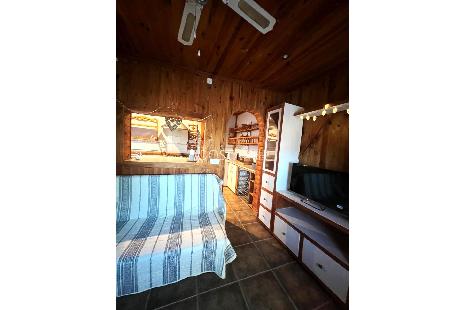 Odsprzedaż - Dom -
Benijofar