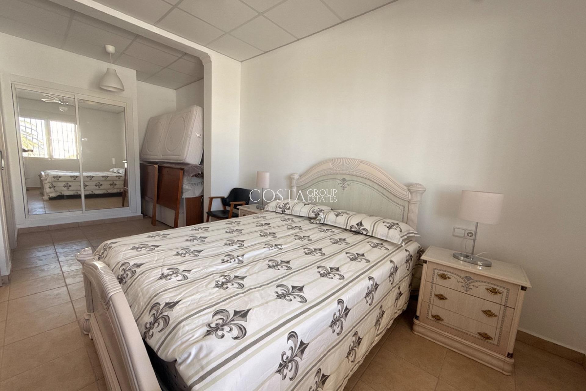 Odsprzedaż - Dom -
Calpe - Calpe Centro