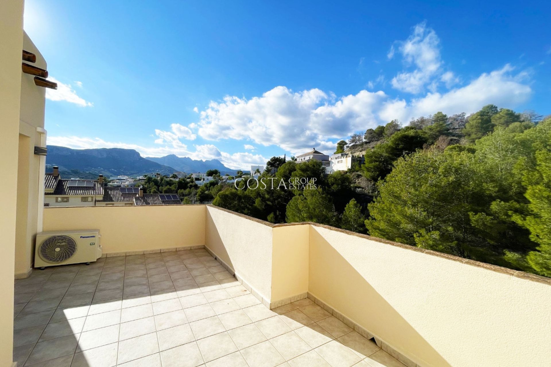 Odsprzedaż - Dom -
Calpe - Calpe Centro