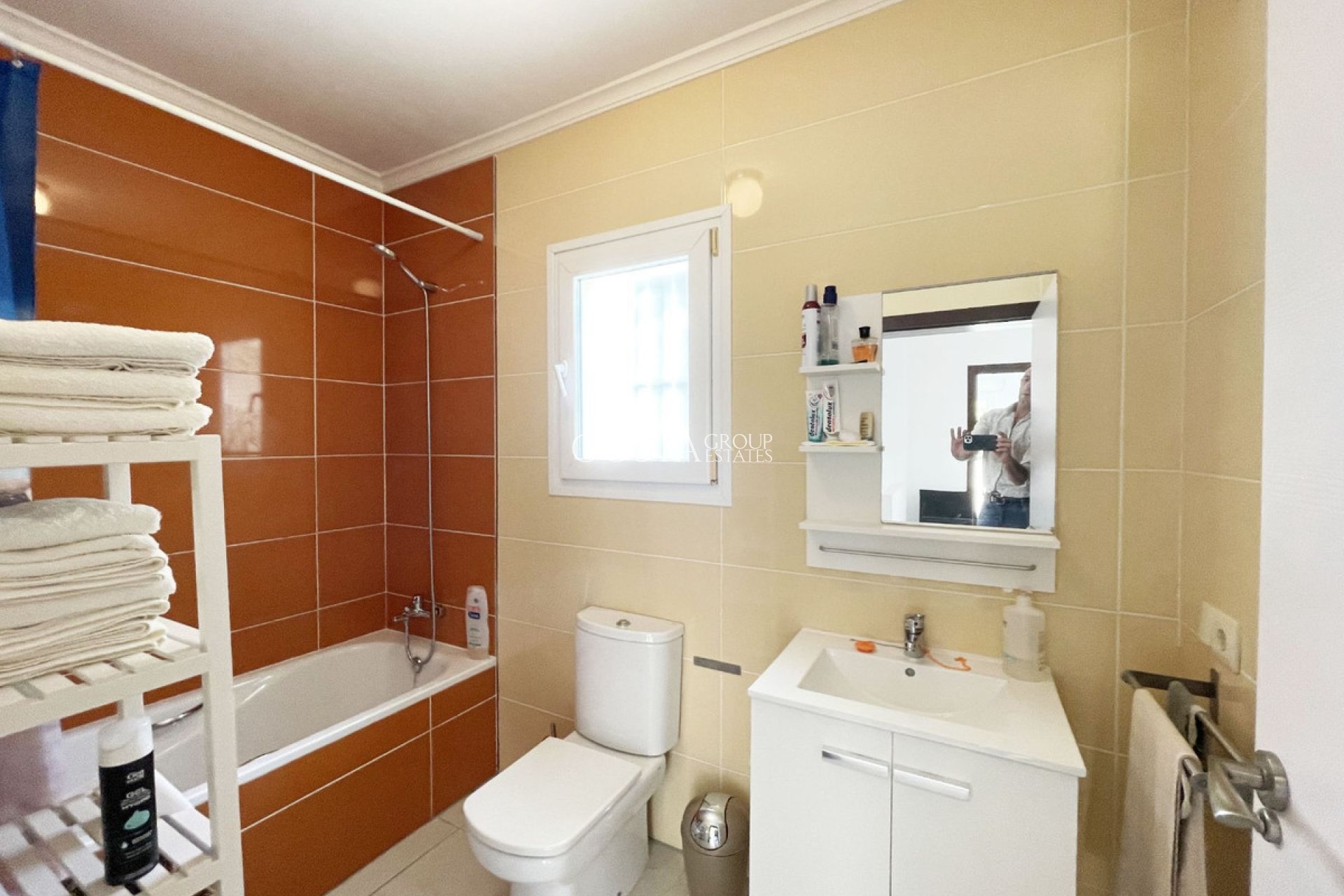 Odsprzedaż - Dom -
Calpe - Calpe Centro