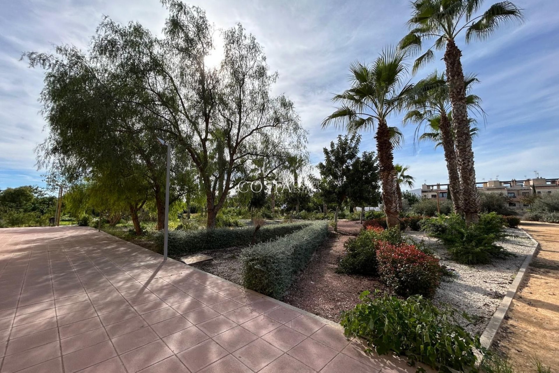 Odsprzedaż - Dom -
Dolores - Dolores Centro