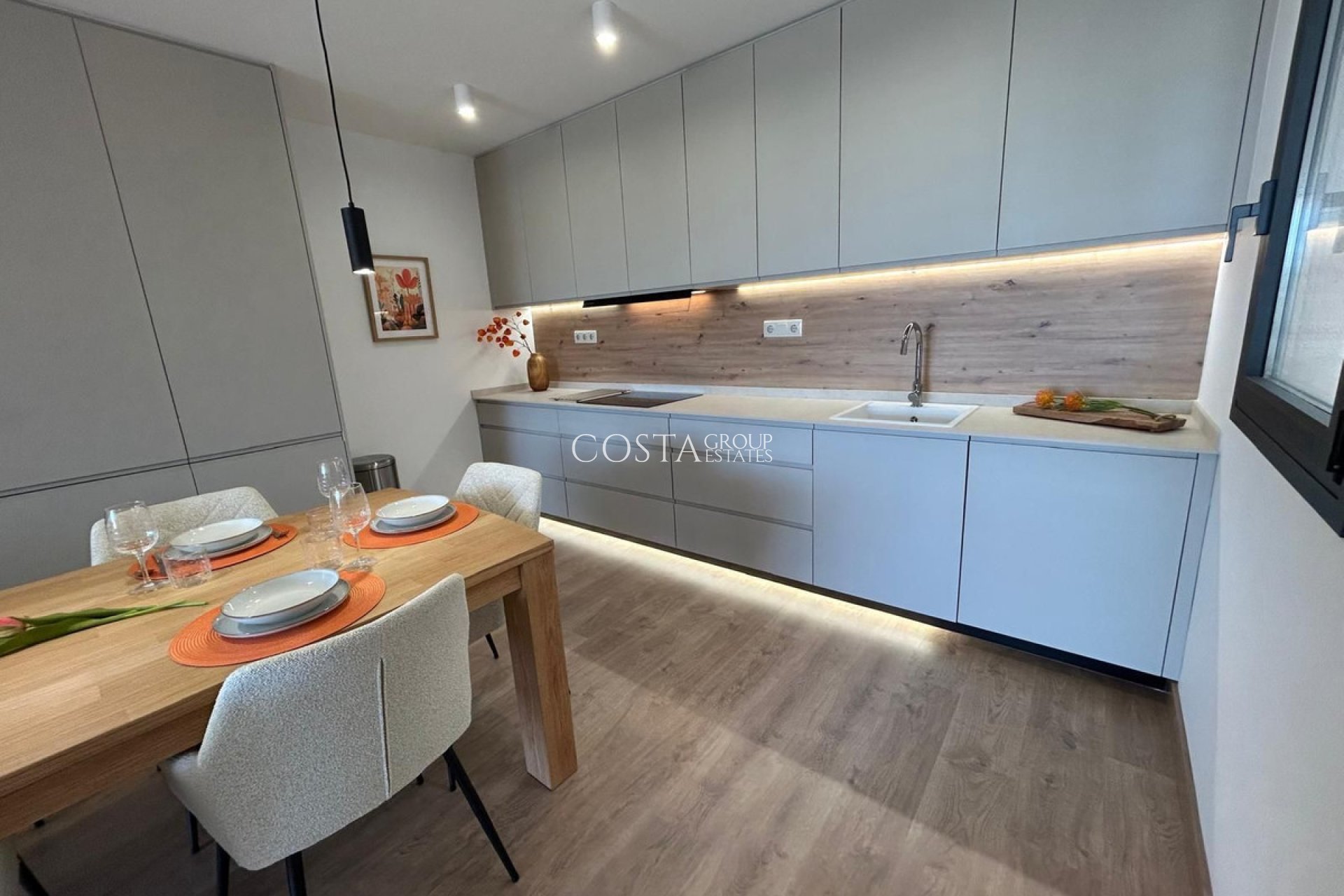 Odsprzedaż - Dom -
Dolores - Dolores Centro