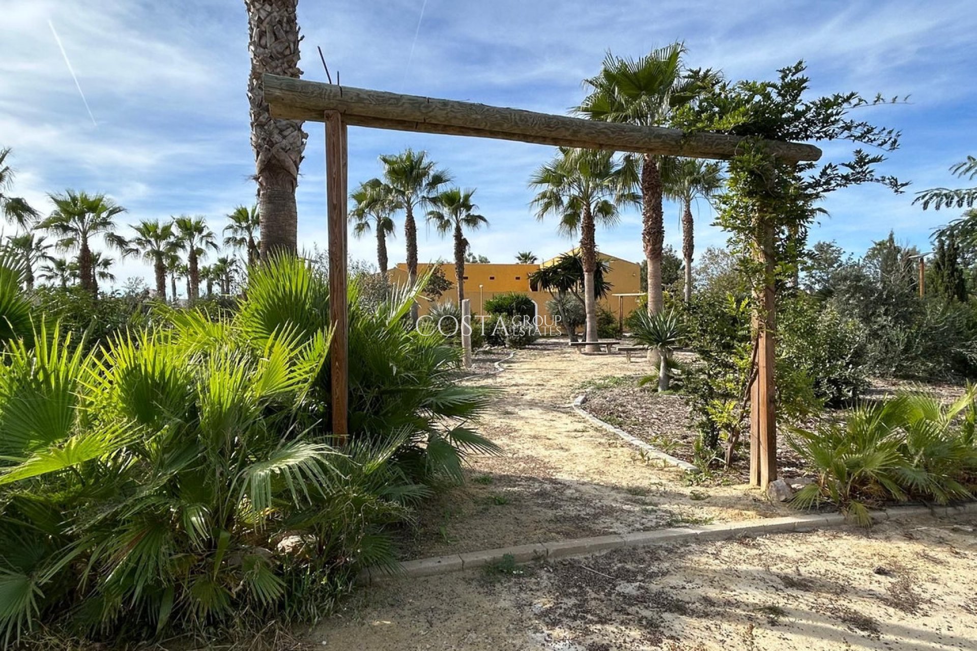 Odsprzedaż - Dom -
Dolores - Dolores Centro