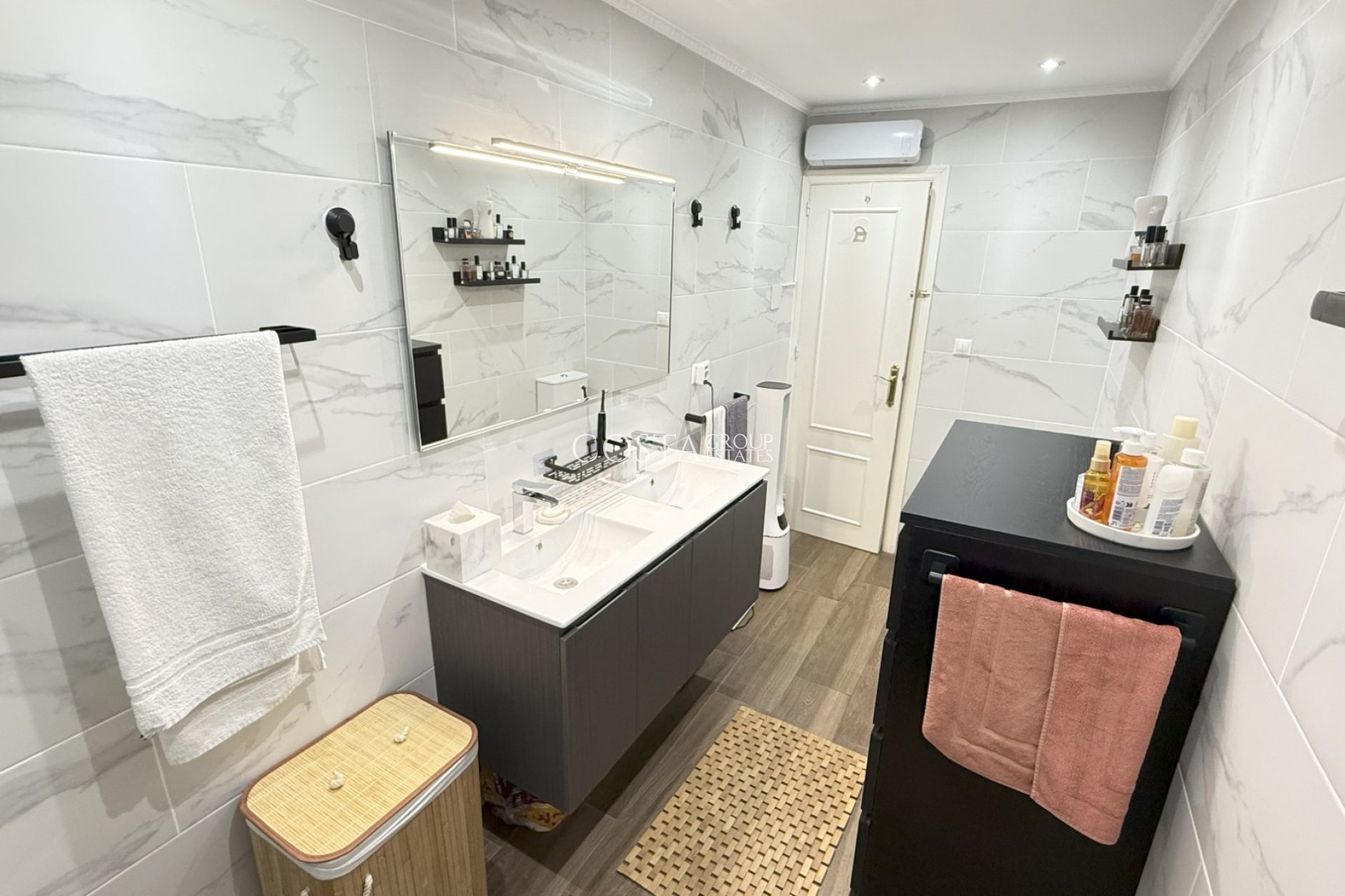 Odsprzedaż - Dom -
Orihuela Costa - La Zenia