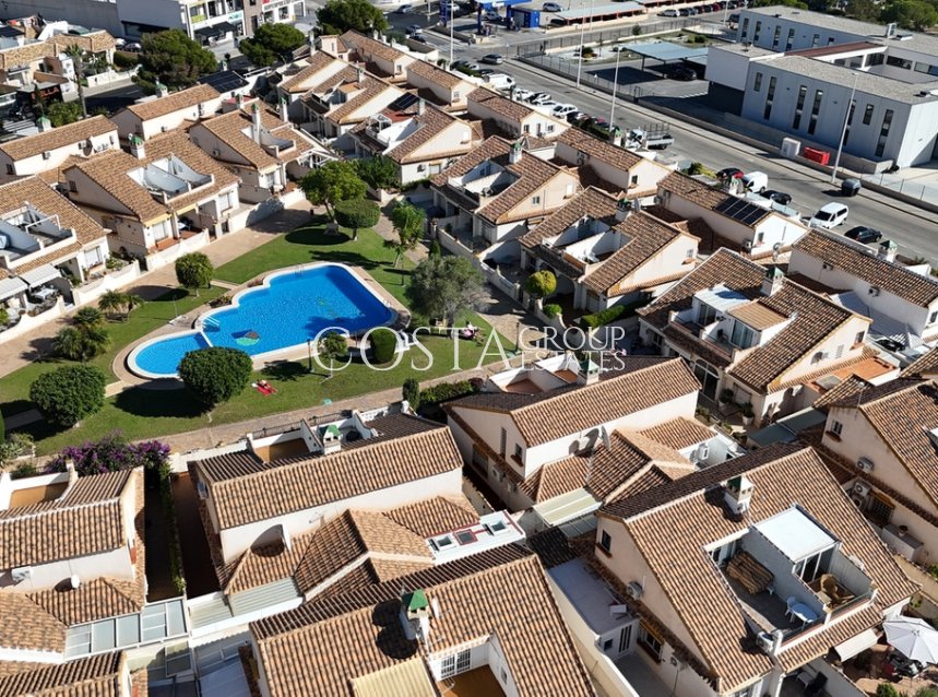 Odsprzedaż - Dom -
Orihuela Costa - La Zenia