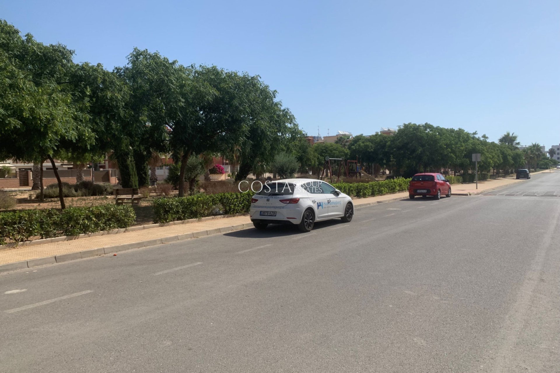 Odsprzedaż - Dom -
Orihuela Costa - Lomas de Cabo Roig