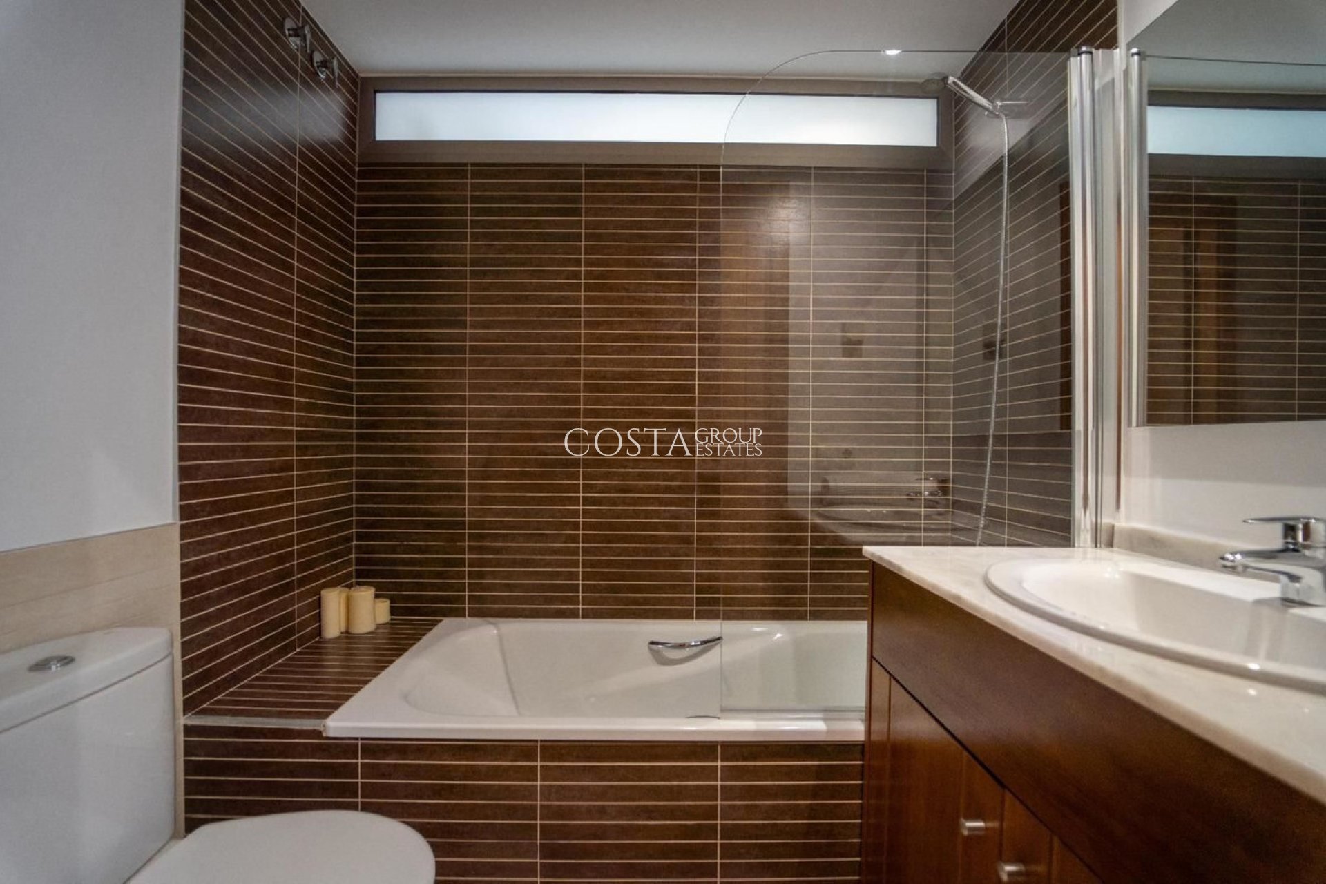 Odsprzedaż - Dom -
Orihuela Costa - Punta Prima