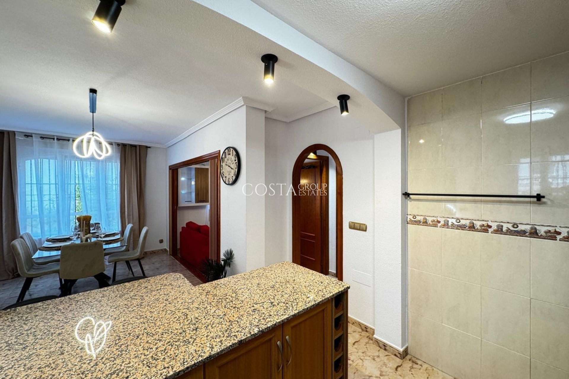 Odsprzedaż - Dom -
Orihuela Costa