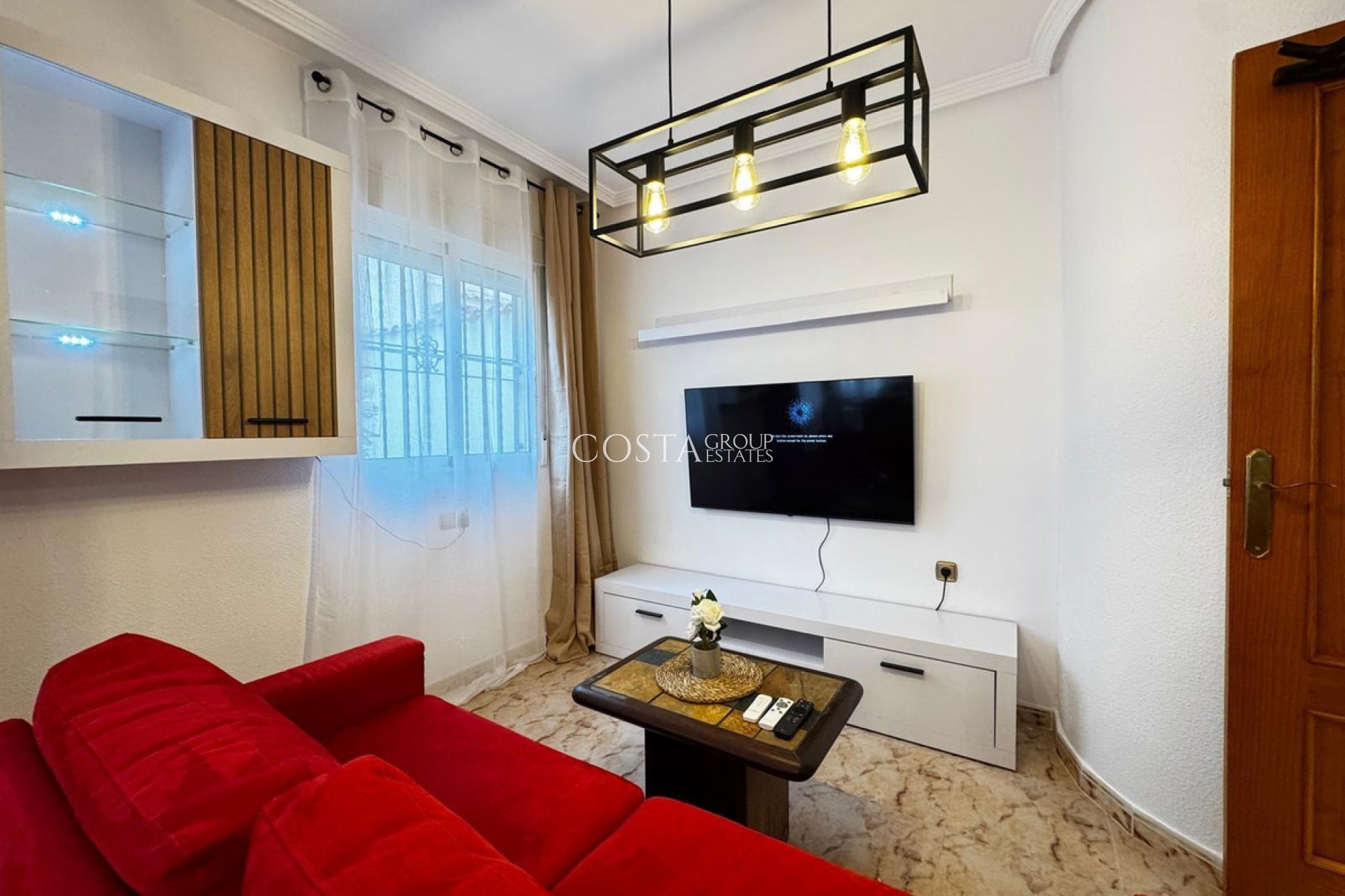 Odsprzedaż - Dom -
Orihuela Costa