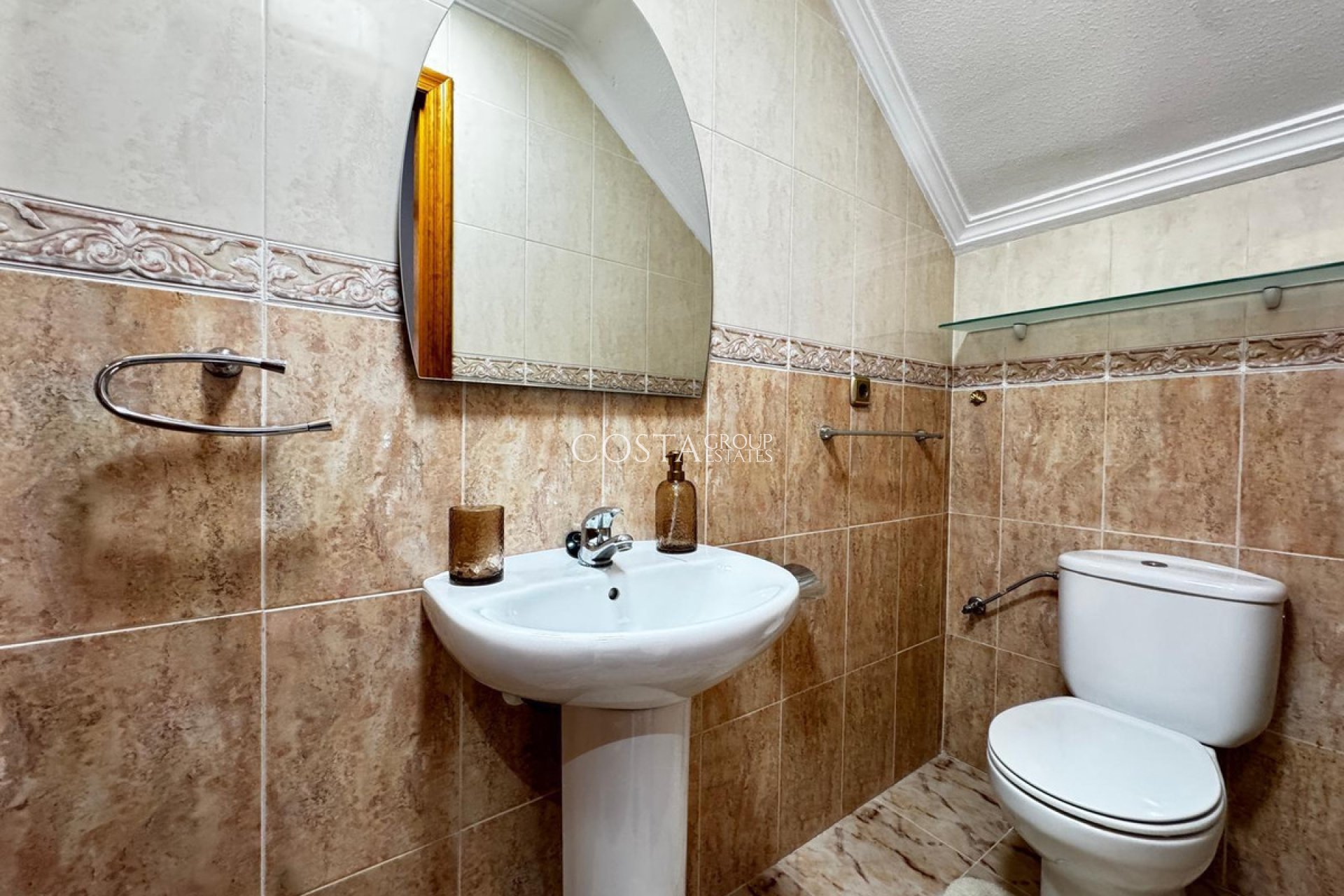 Odsprzedaż - Dom -
Orihuela Costa