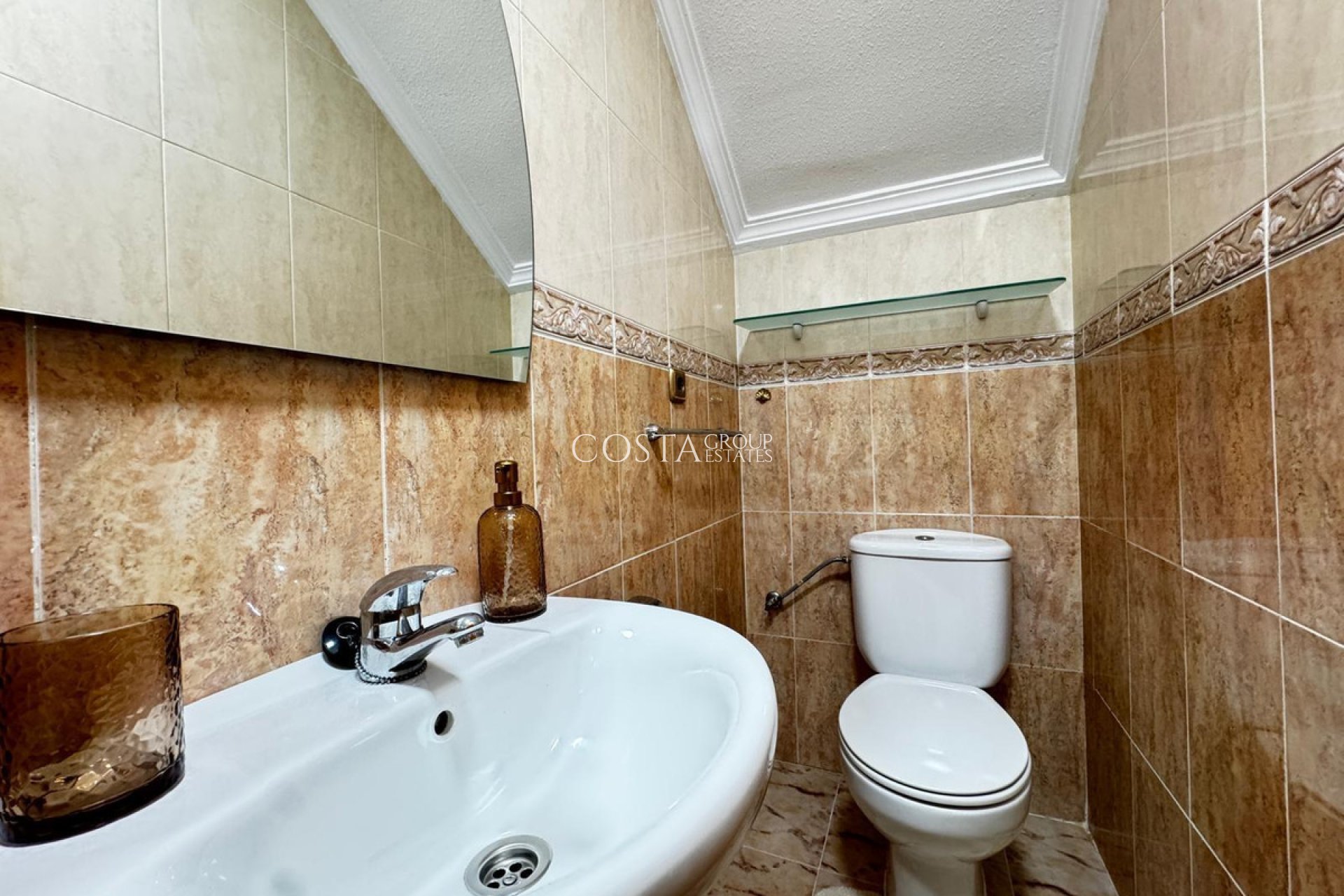 Odsprzedaż - Dom -
Orihuela Costa