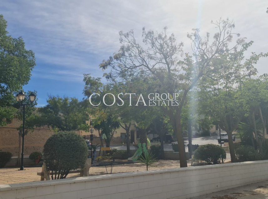 Odsprzedaż - Dom -
Pinoso - Pinoso Centro