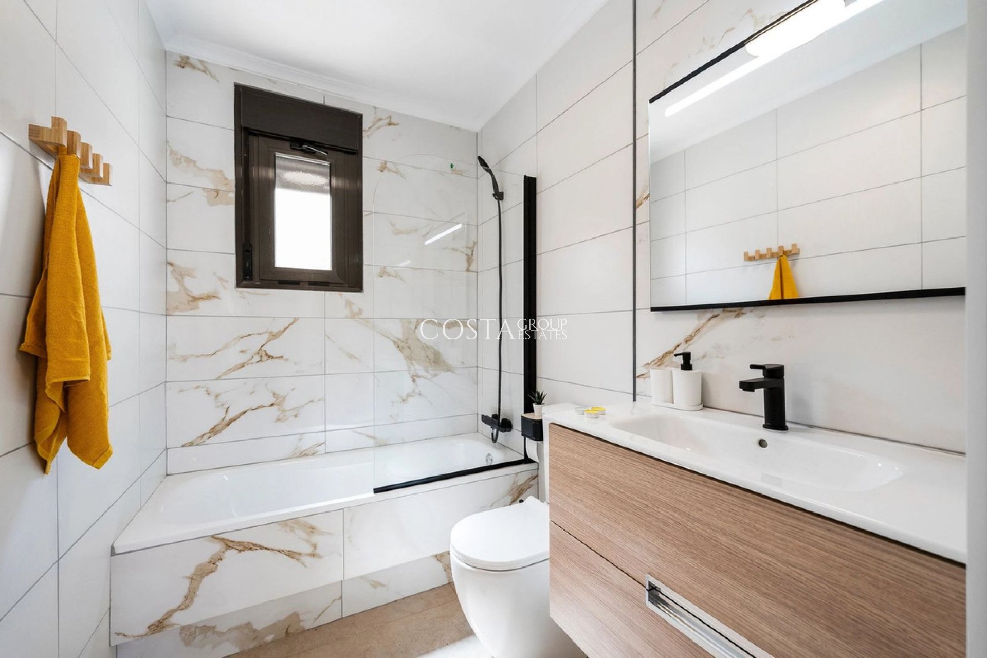 Odsprzedaż - Dom -
San Miguel de Salinas - San Miguel de Salinas Centro