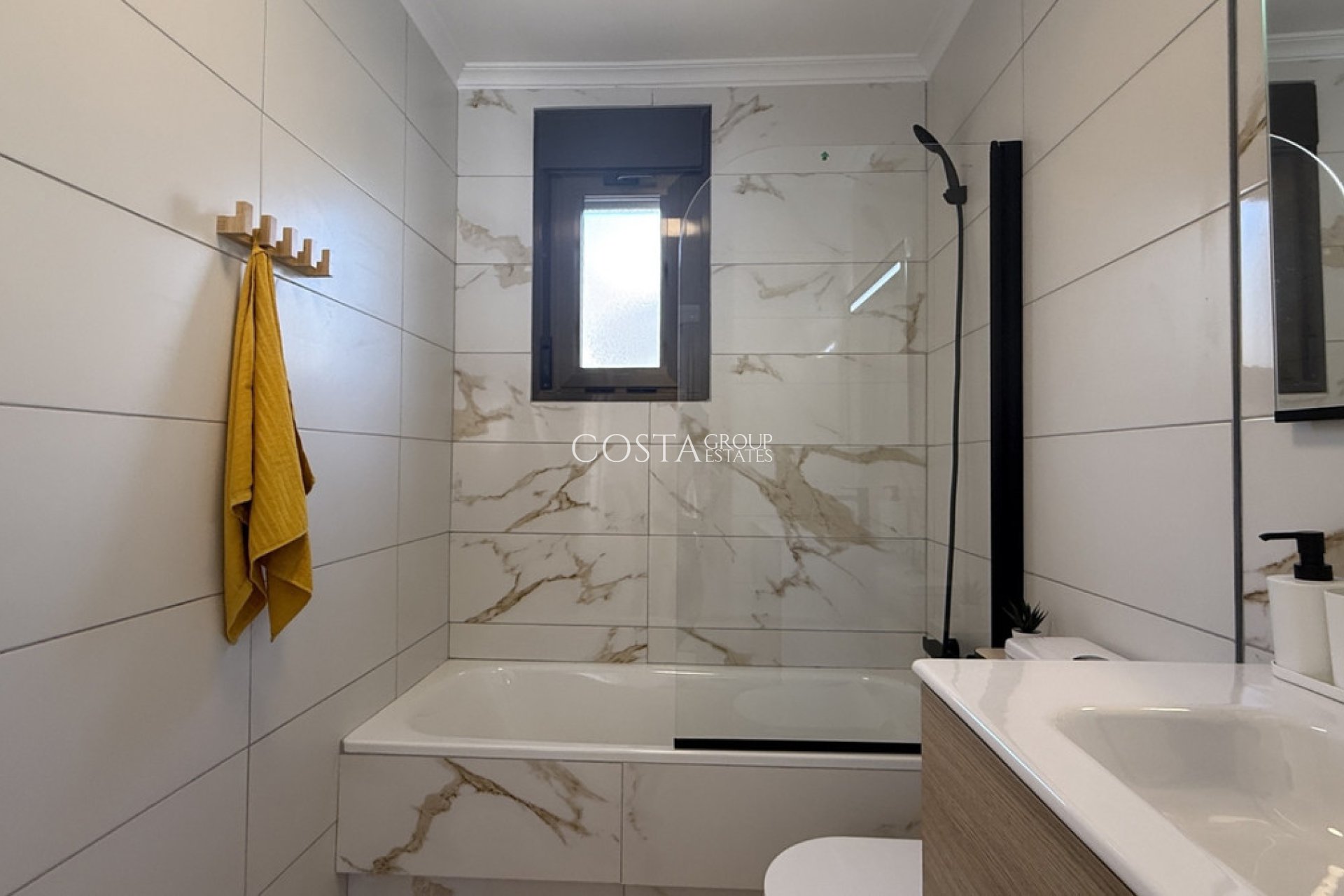 Odsprzedaż - Dom -
San Miguel de Salinas - San Miguel de Salinas Centro