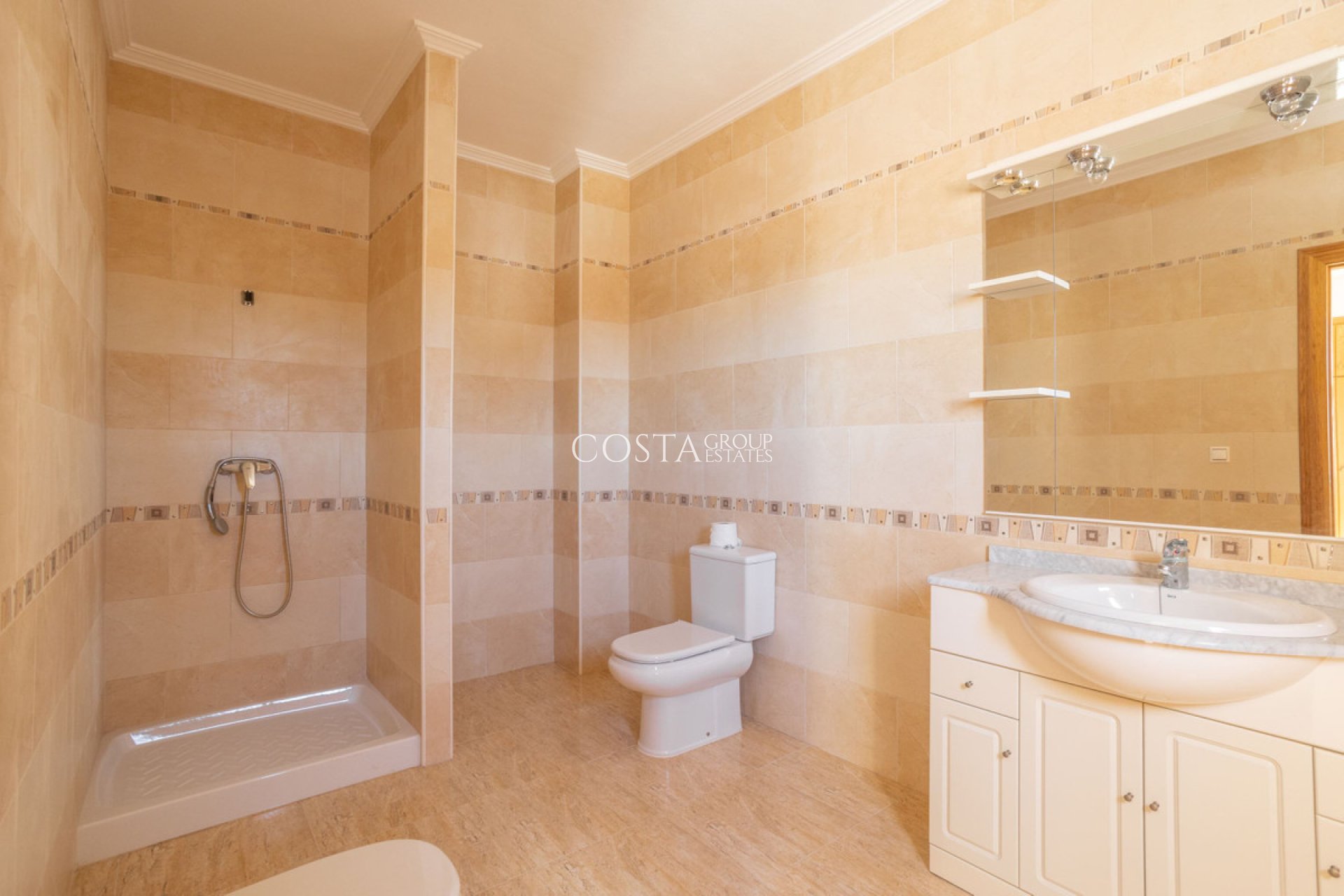 Odsprzedaż - Dom -
San Miguel de Salinas - San Miguel de Salinas Centro