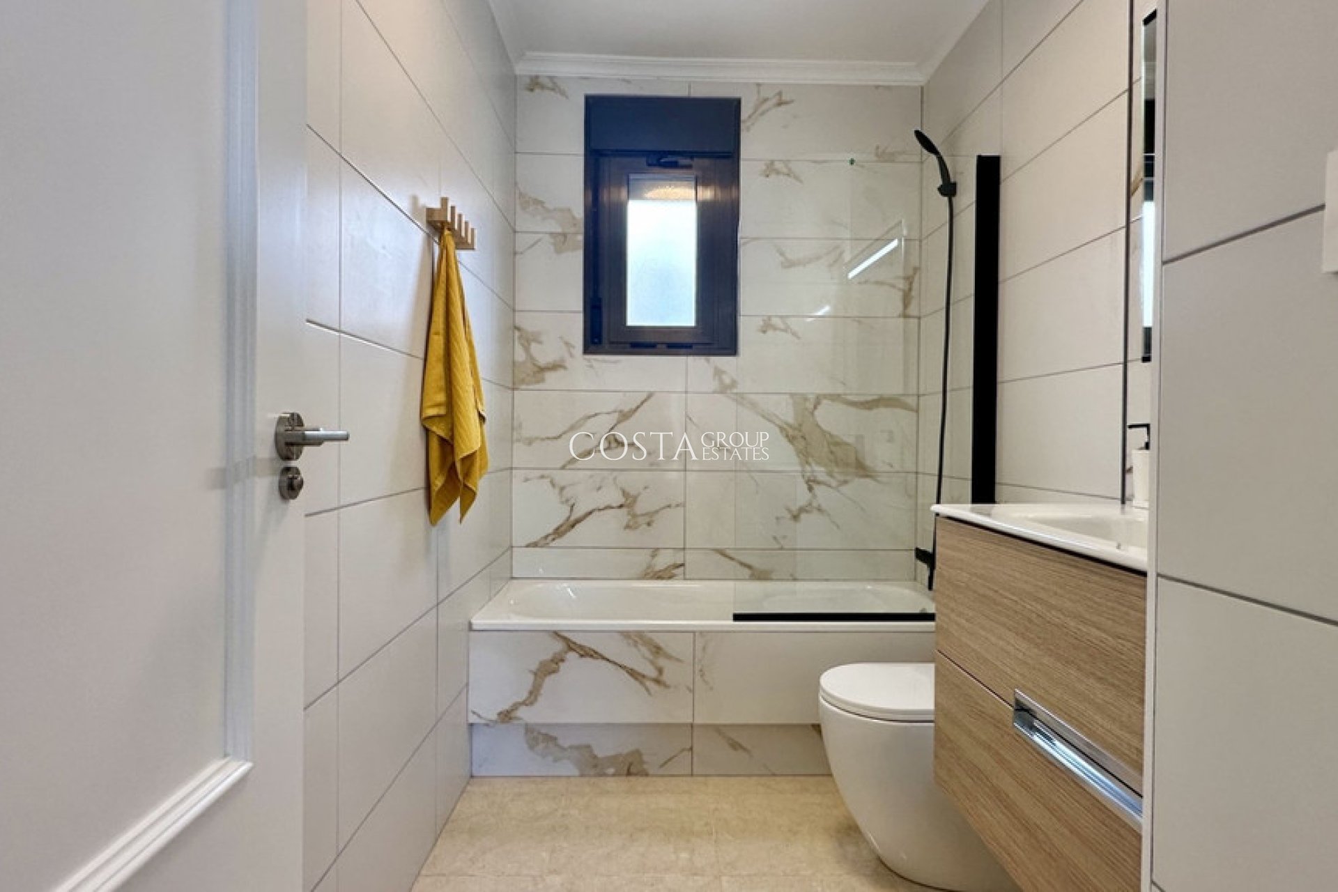 Odsprzedaż - Dom -
San Miguel de Salinas - San Miguel de Salinas Centro