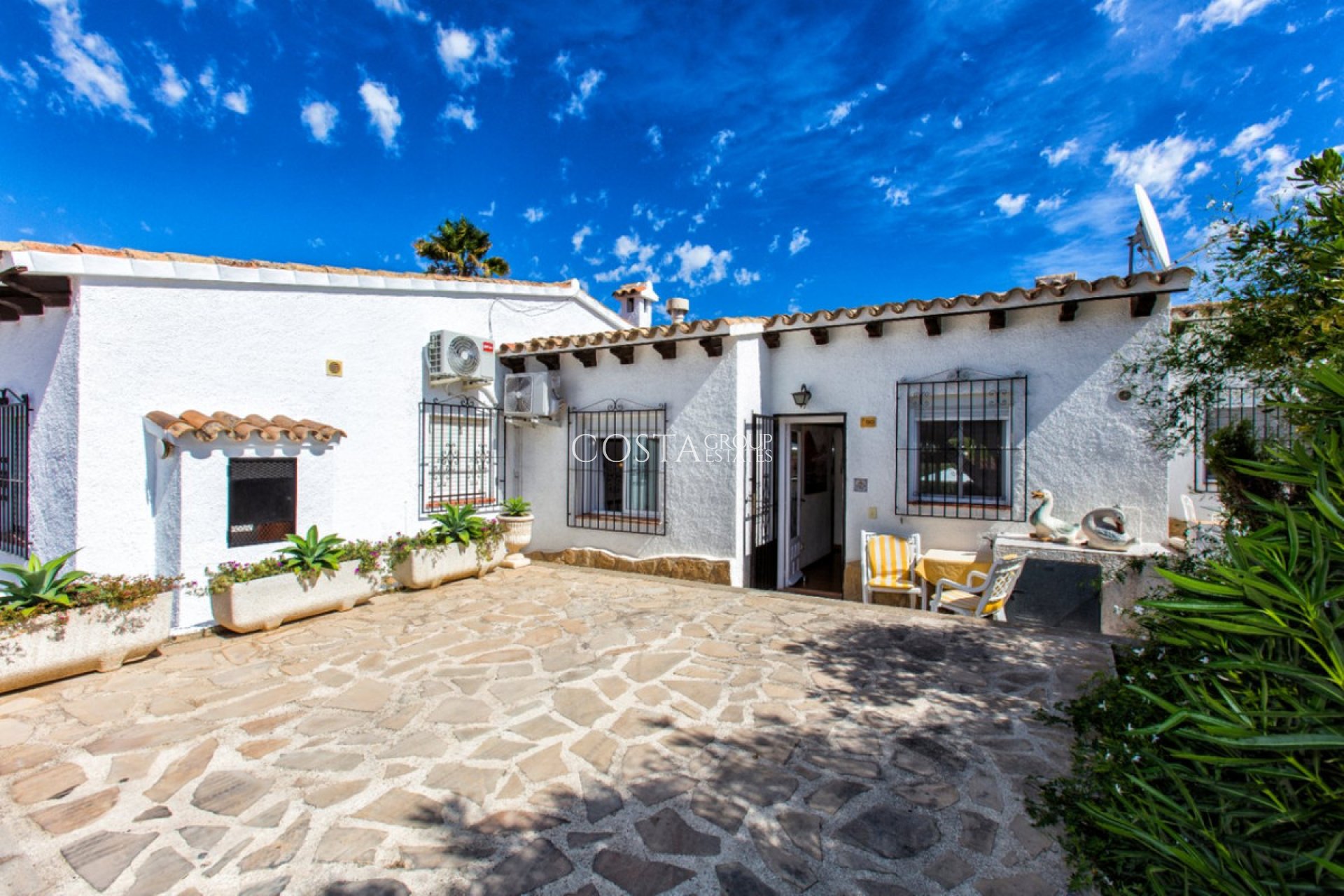 Odsprzedaż - Dom -
Teulada - Moraira