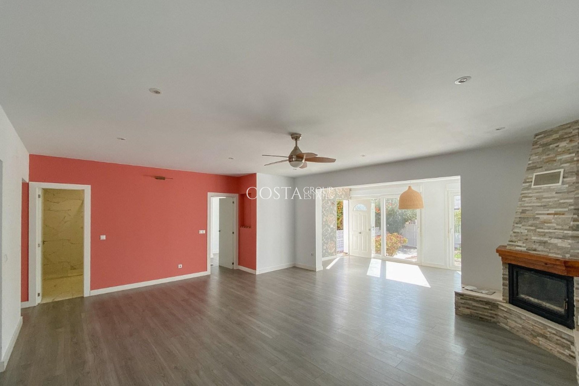 Odsprzedaż - Dom -
Torrevieja - Aguas Nuevas