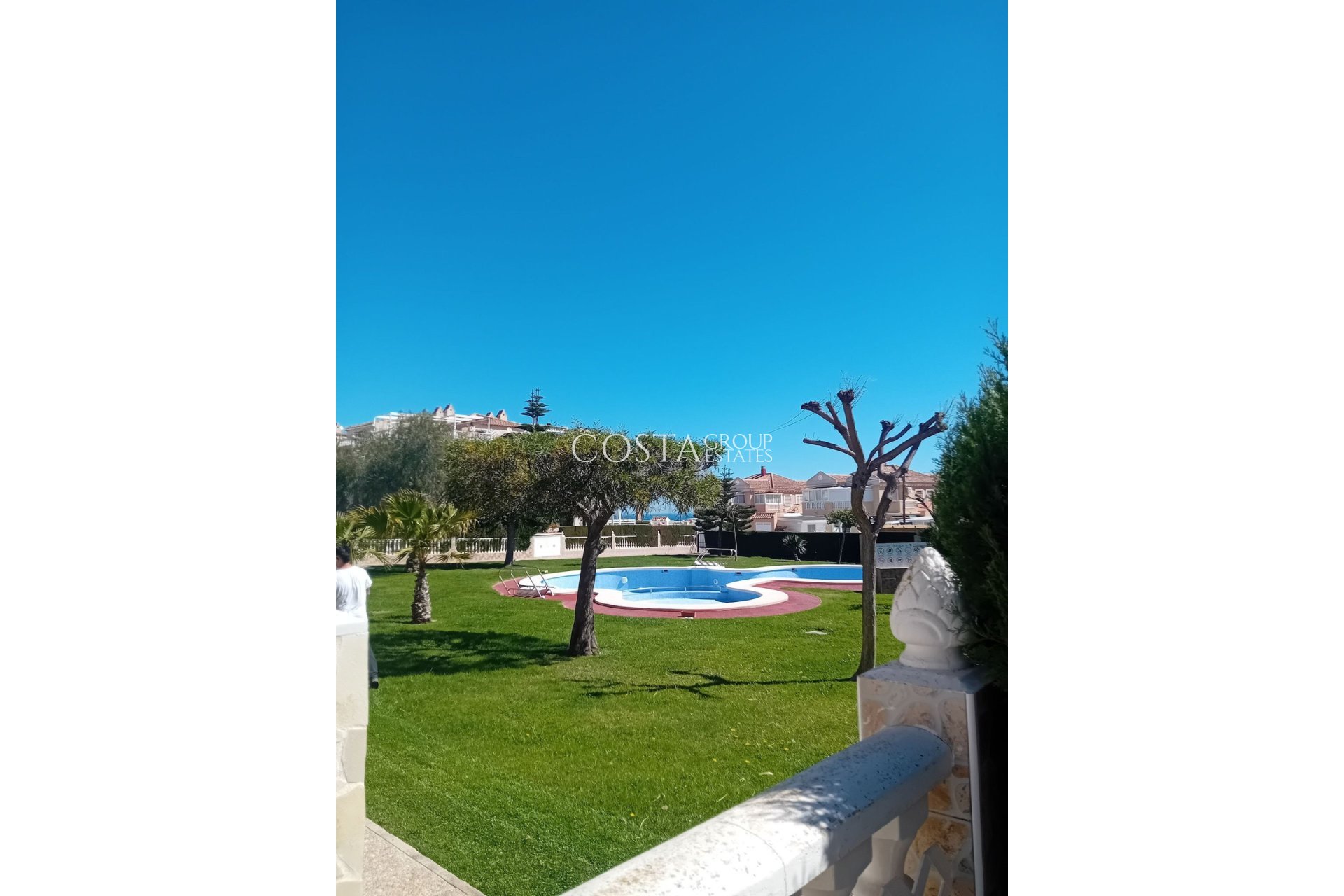 Odsprzedaż - Dom -
Torrevieja - La Mata