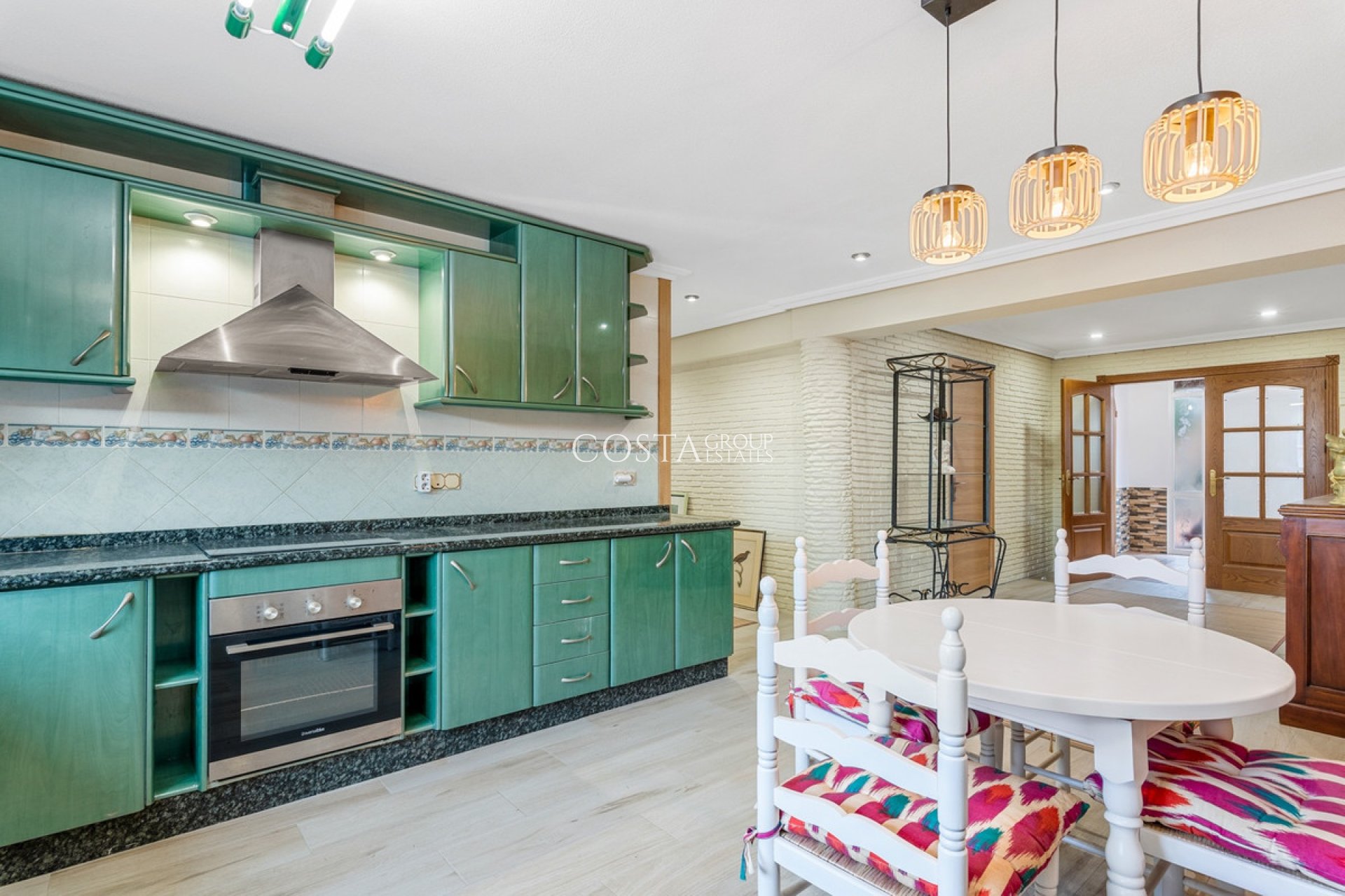 Odsprzedaż - Dom -
Torrevieja - Torrevieja Centro