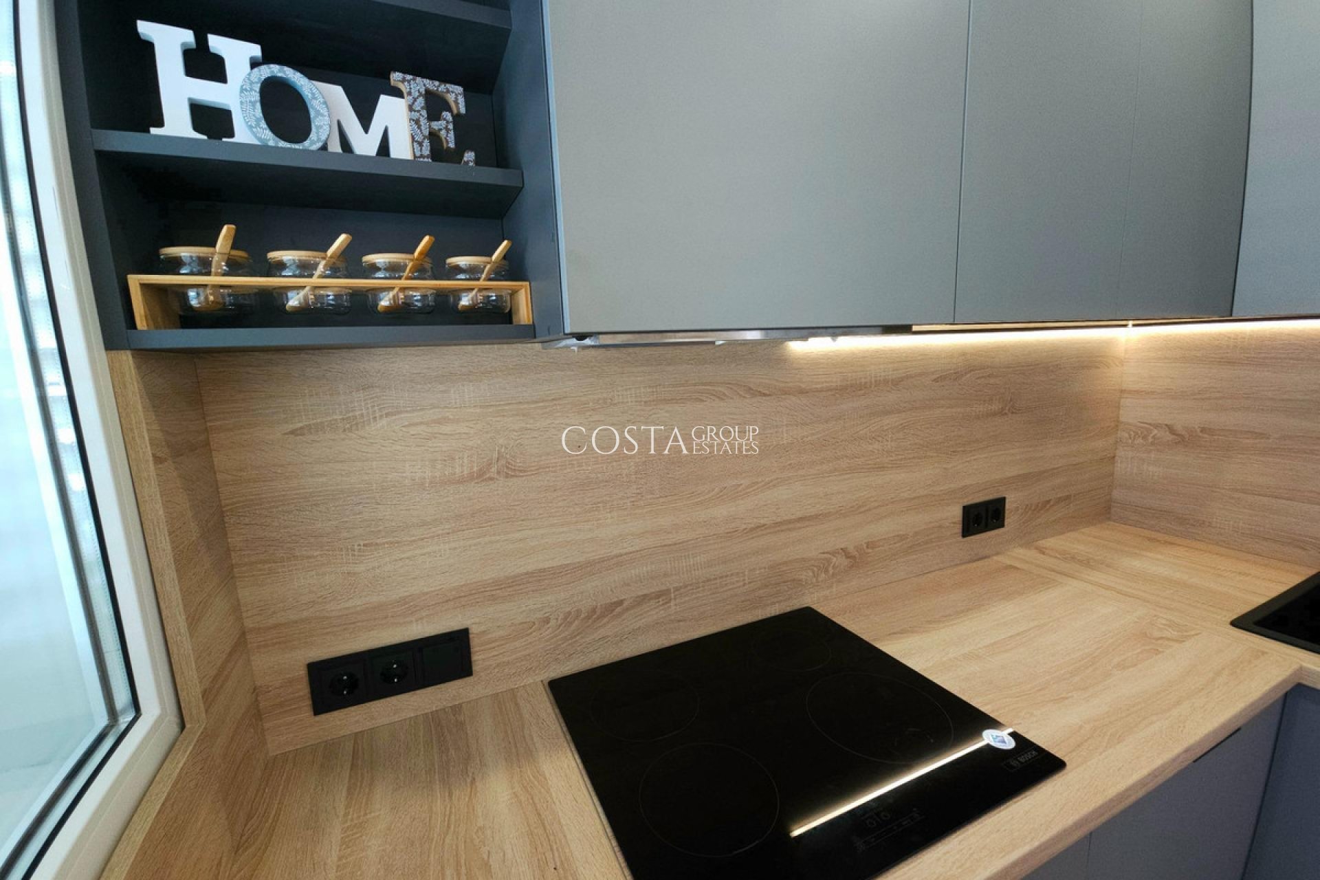 Odsprzedaż - Dom -
Torrevieja - Torrevieja Centro