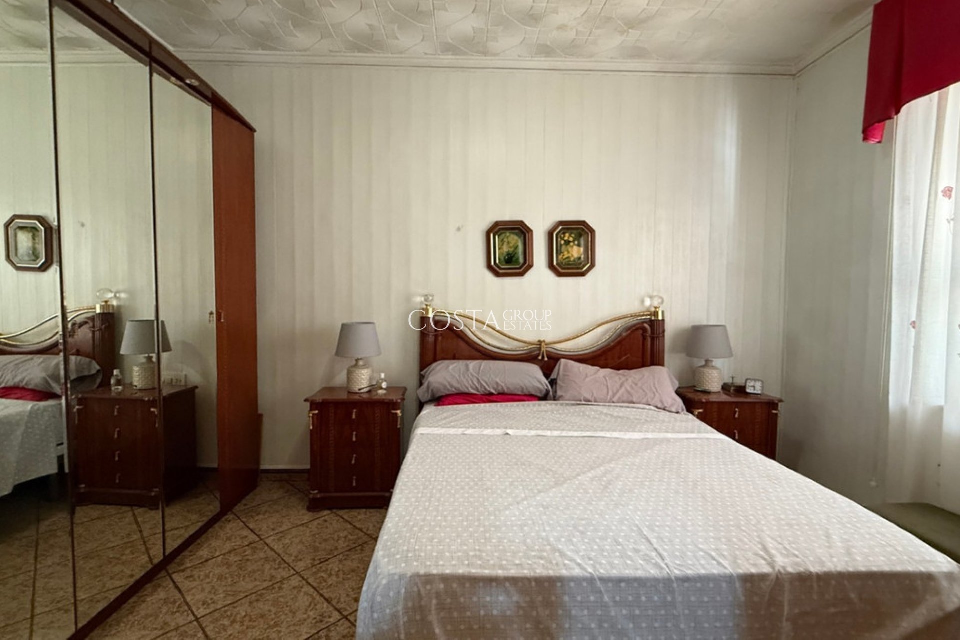 Odsprzedaż - Dom -
Torrevieja - Torrevieja Centro